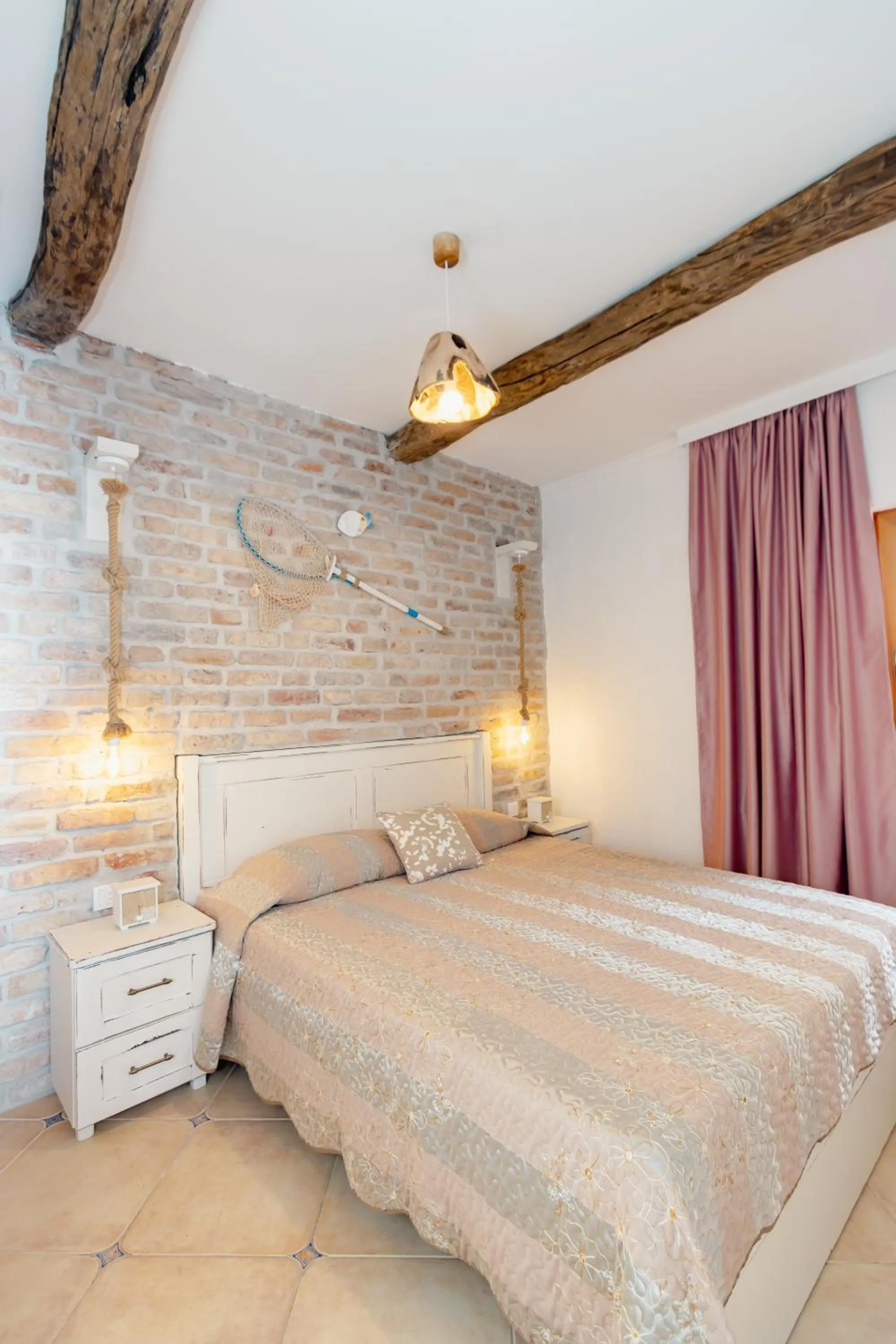 Bedroom, Bed in Apartments Bazar