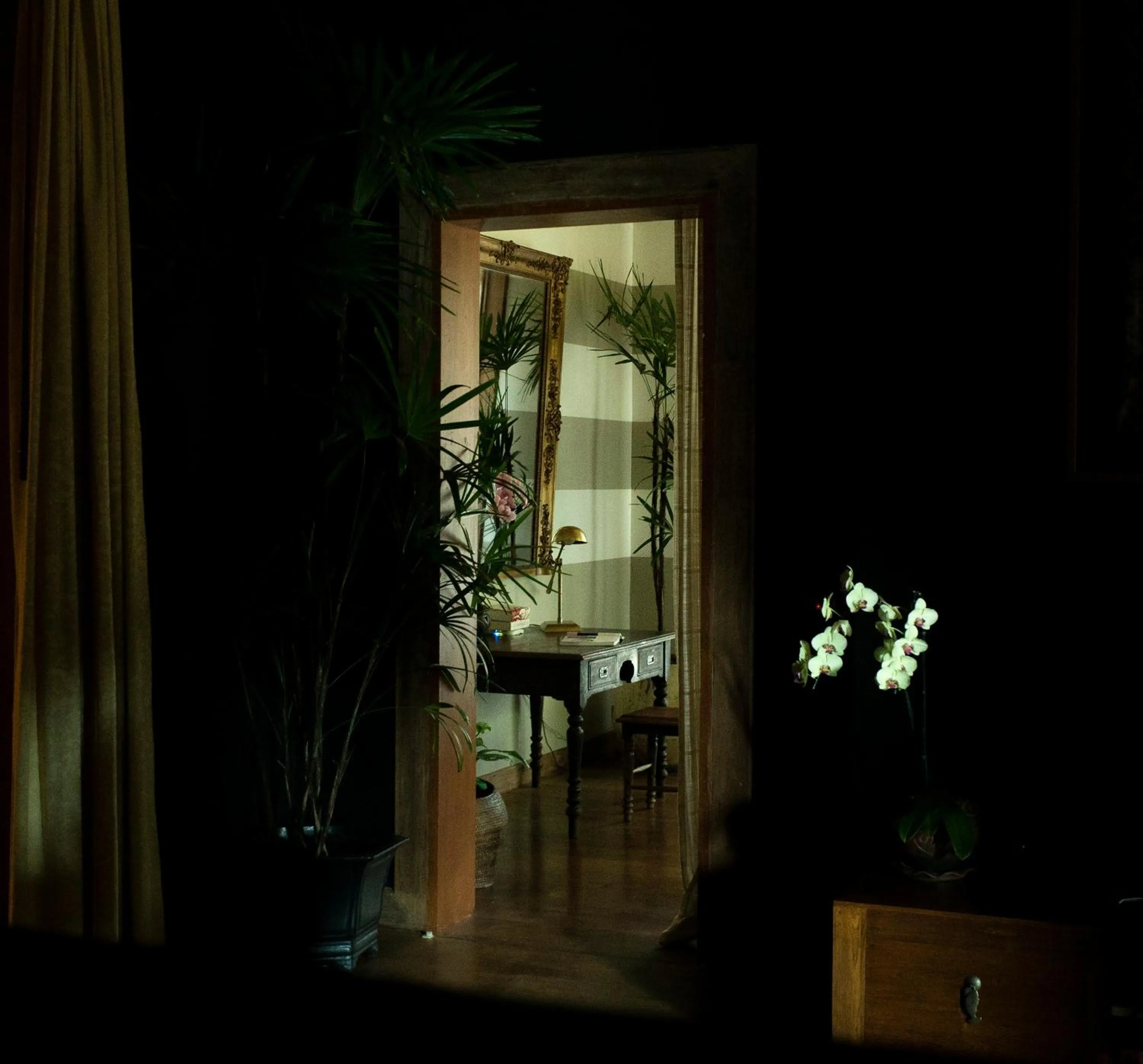 Living room in Chandra Residence