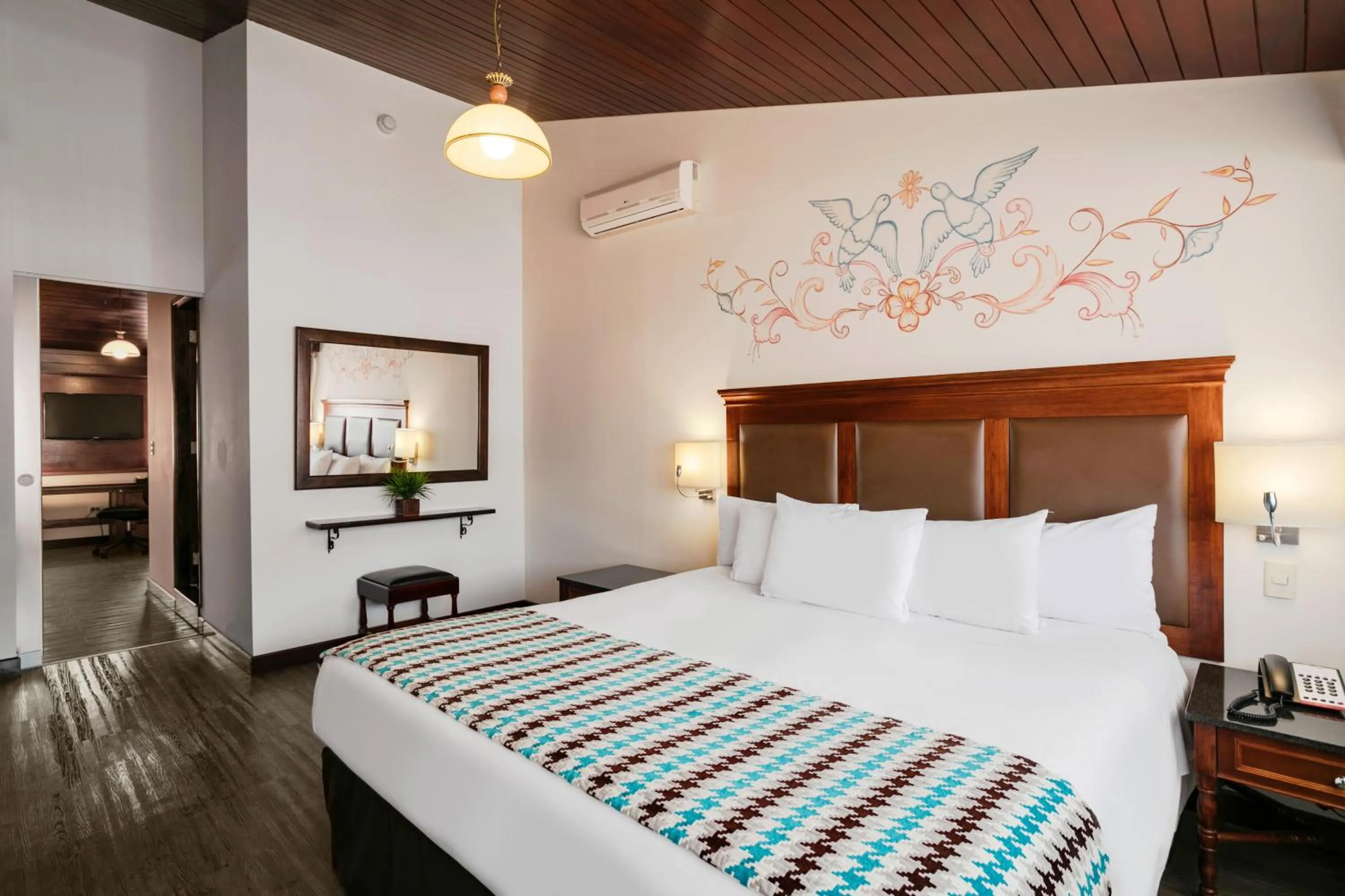 Bedroom, Bed in Wyndham Costa del Sol Cusco