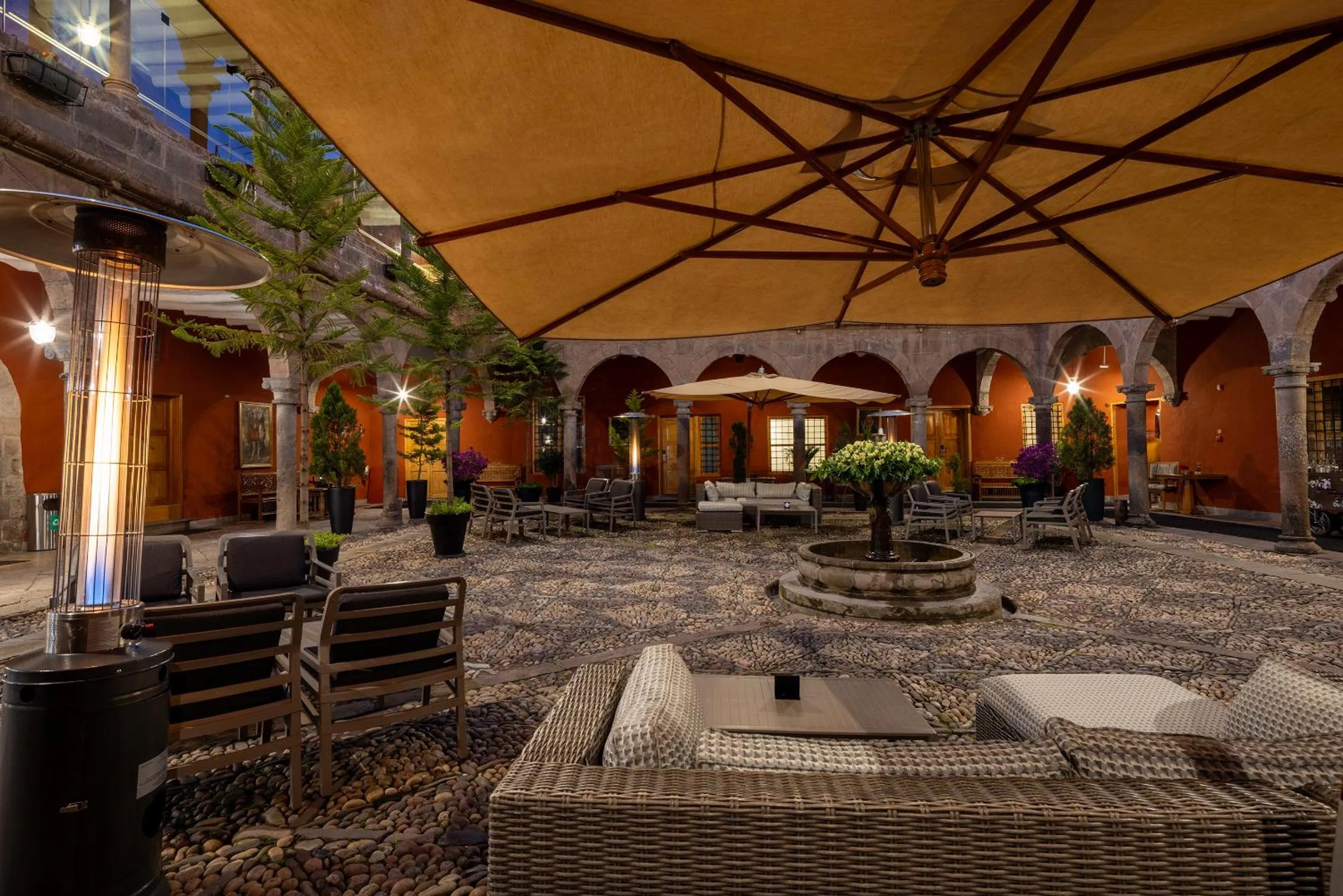 Swimming pool in Wyndham Costa del Sol Cusco