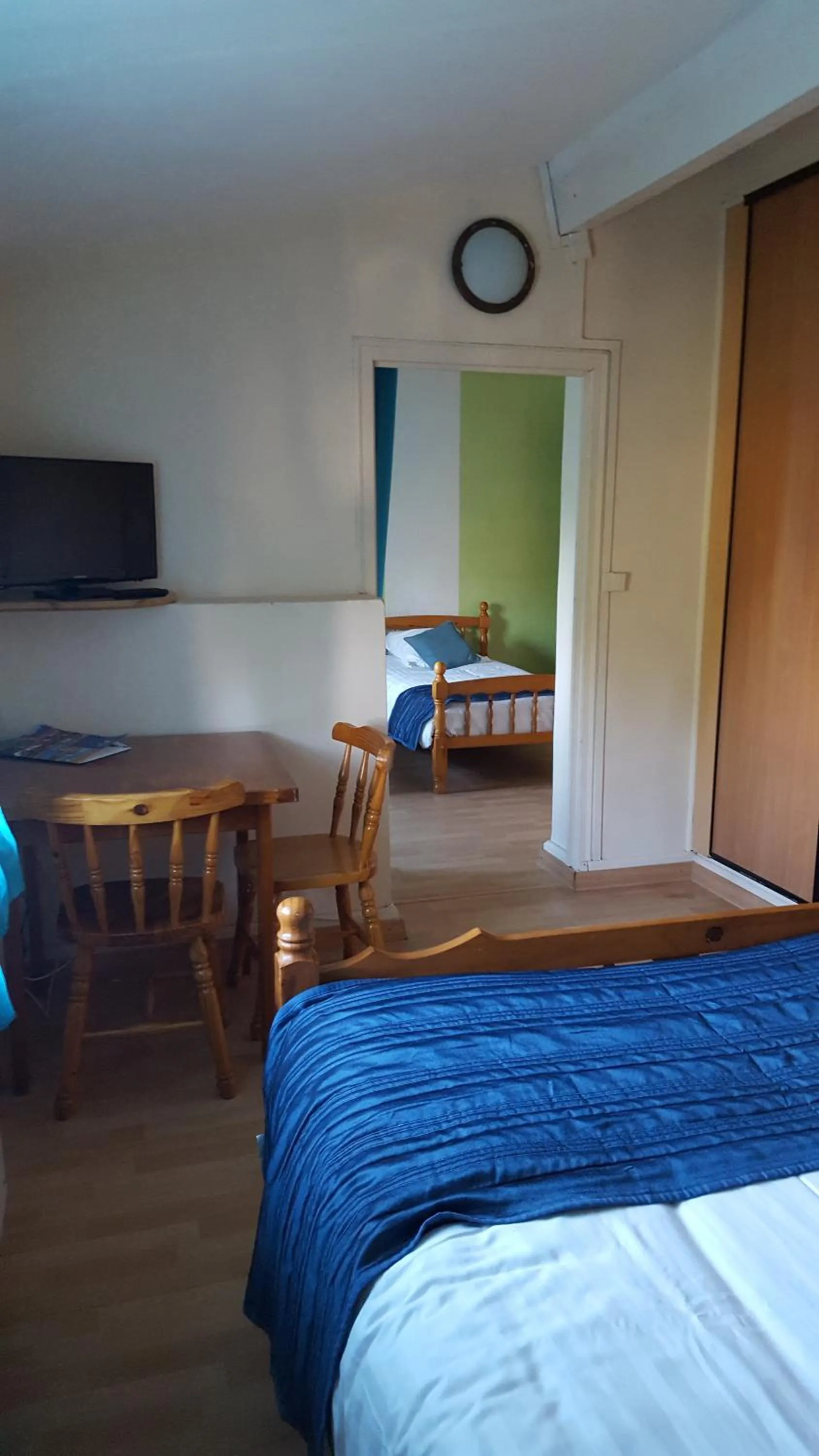 Photo of the whole room in Hotel Ô Fil de L'ô