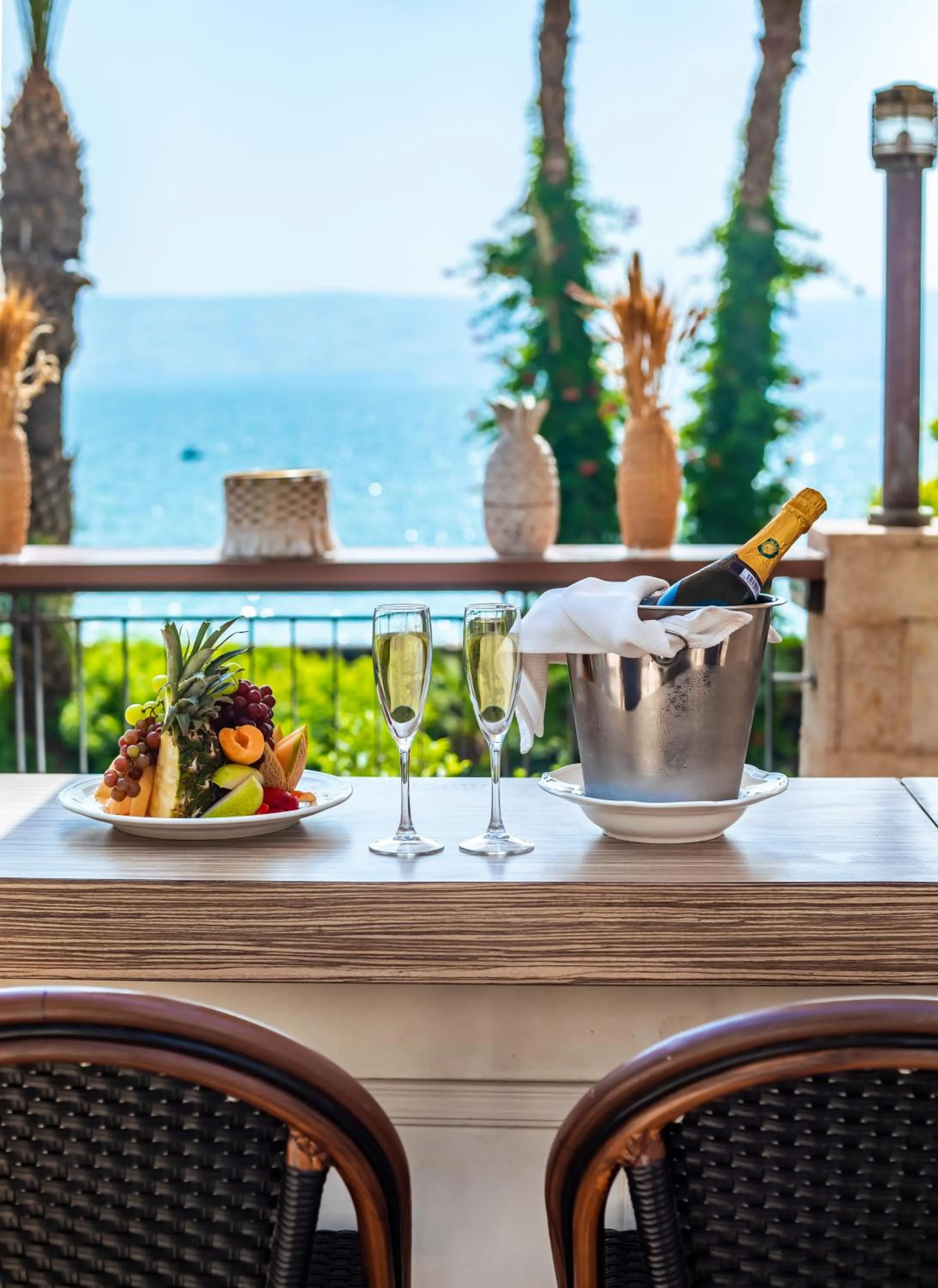 Lounge or bar in The Scots Hotel