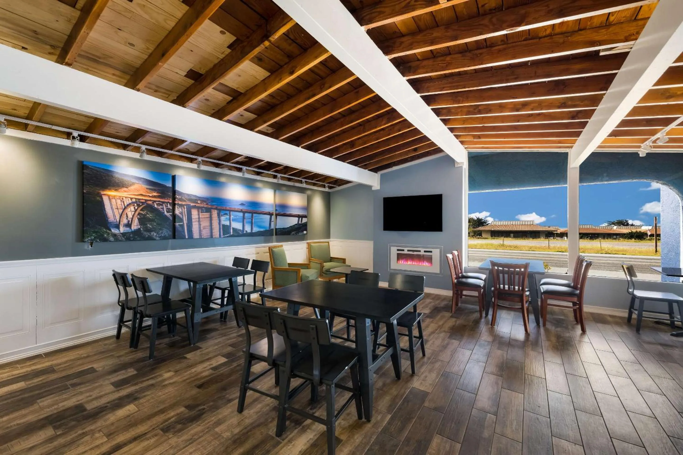 Breakfast in Pacific Coast Roadhouse - SureStay Collection by Best Western