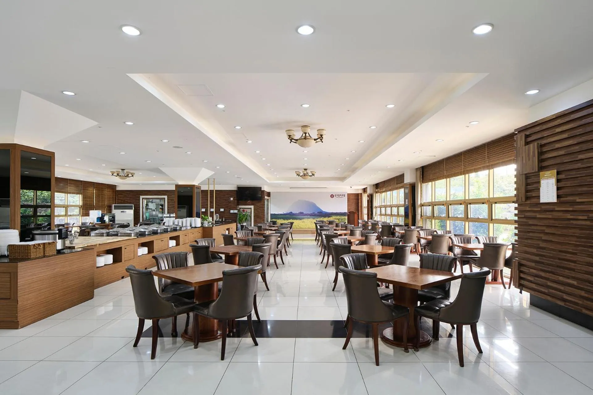 Restaurant/places to eat in Shin Shin Hotel Jeju City