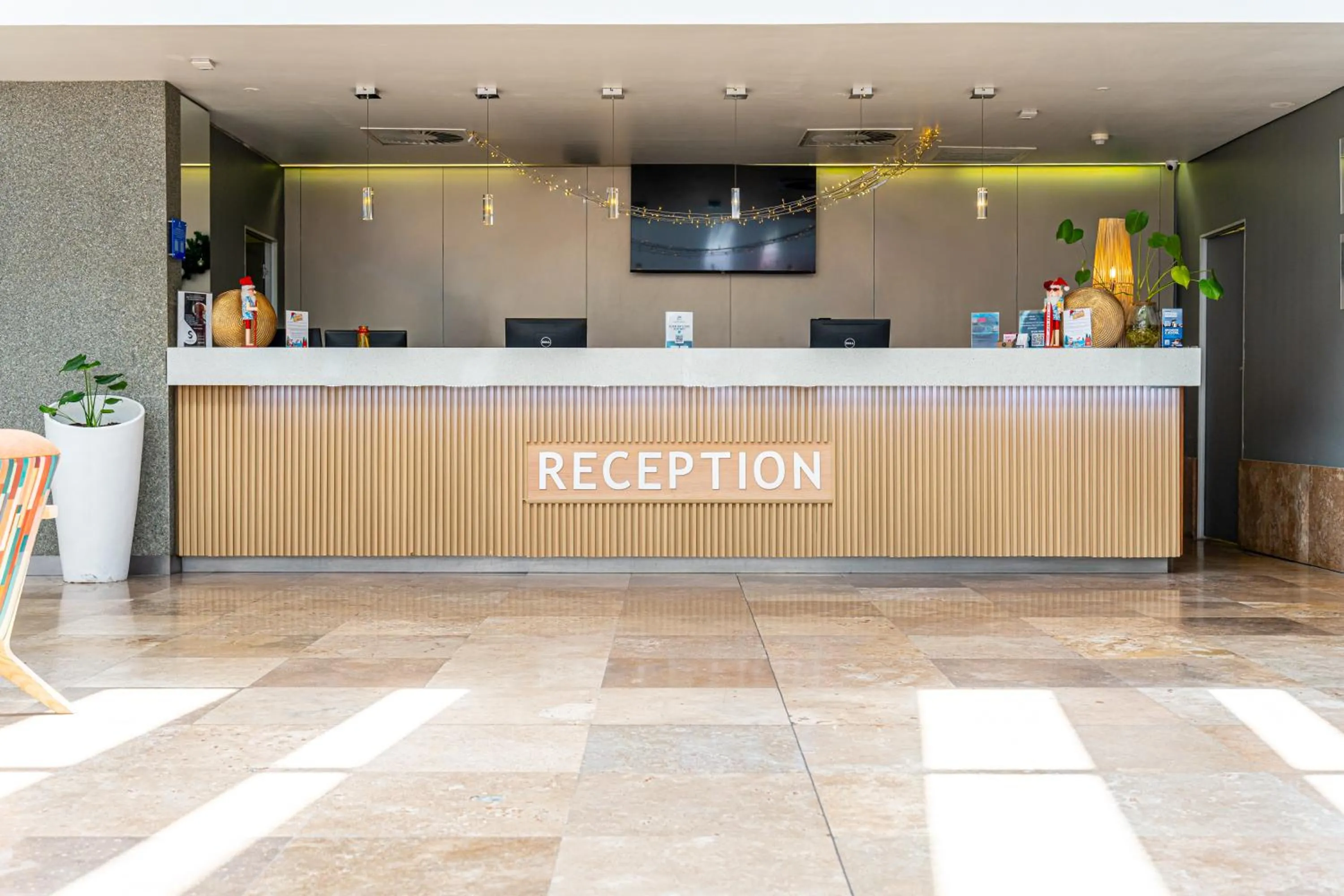 Lobby or reception in Lagoon Beach Hotel Apartments
