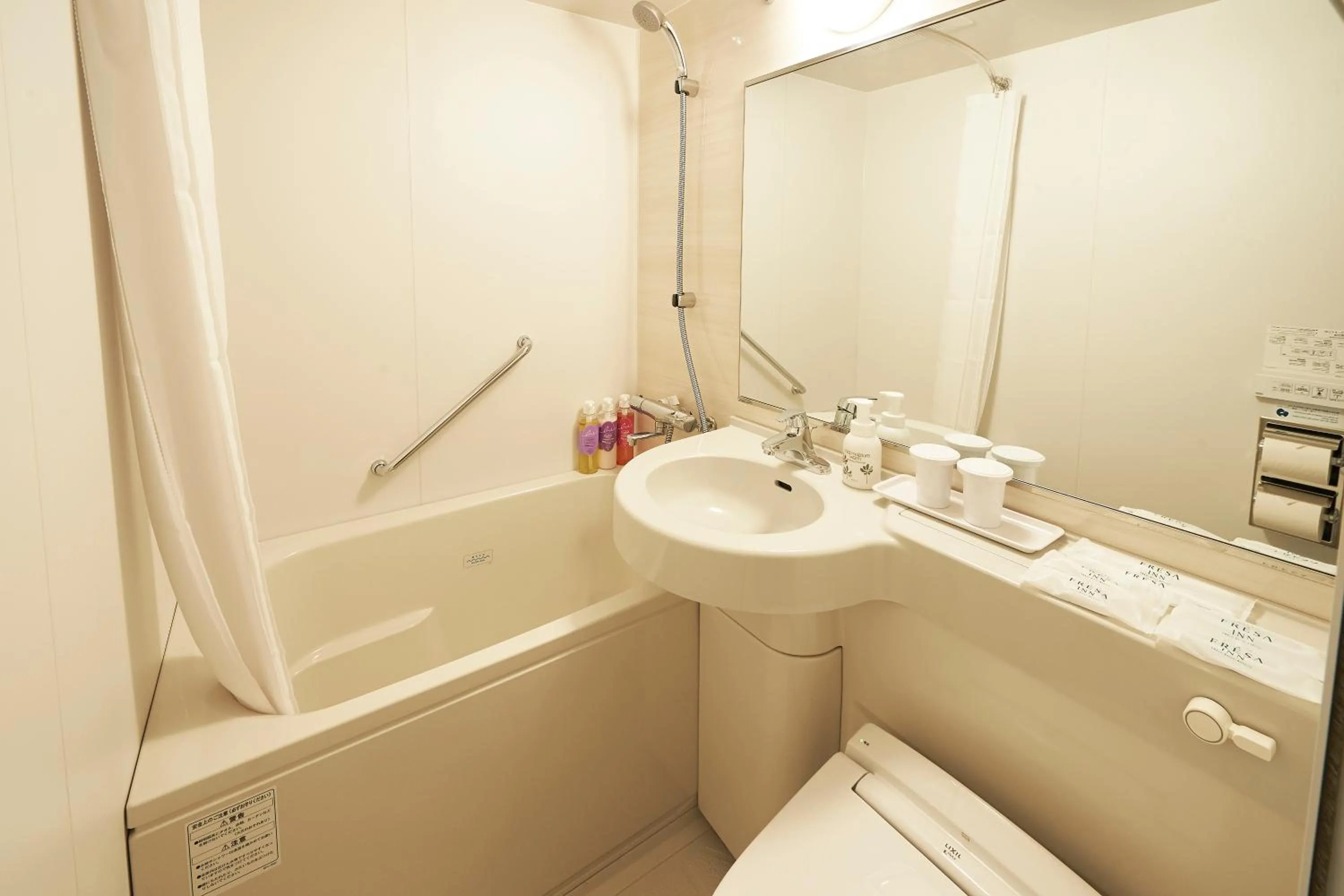 Shower in Sotetsu Fresa Inn Tokyo Roppongi