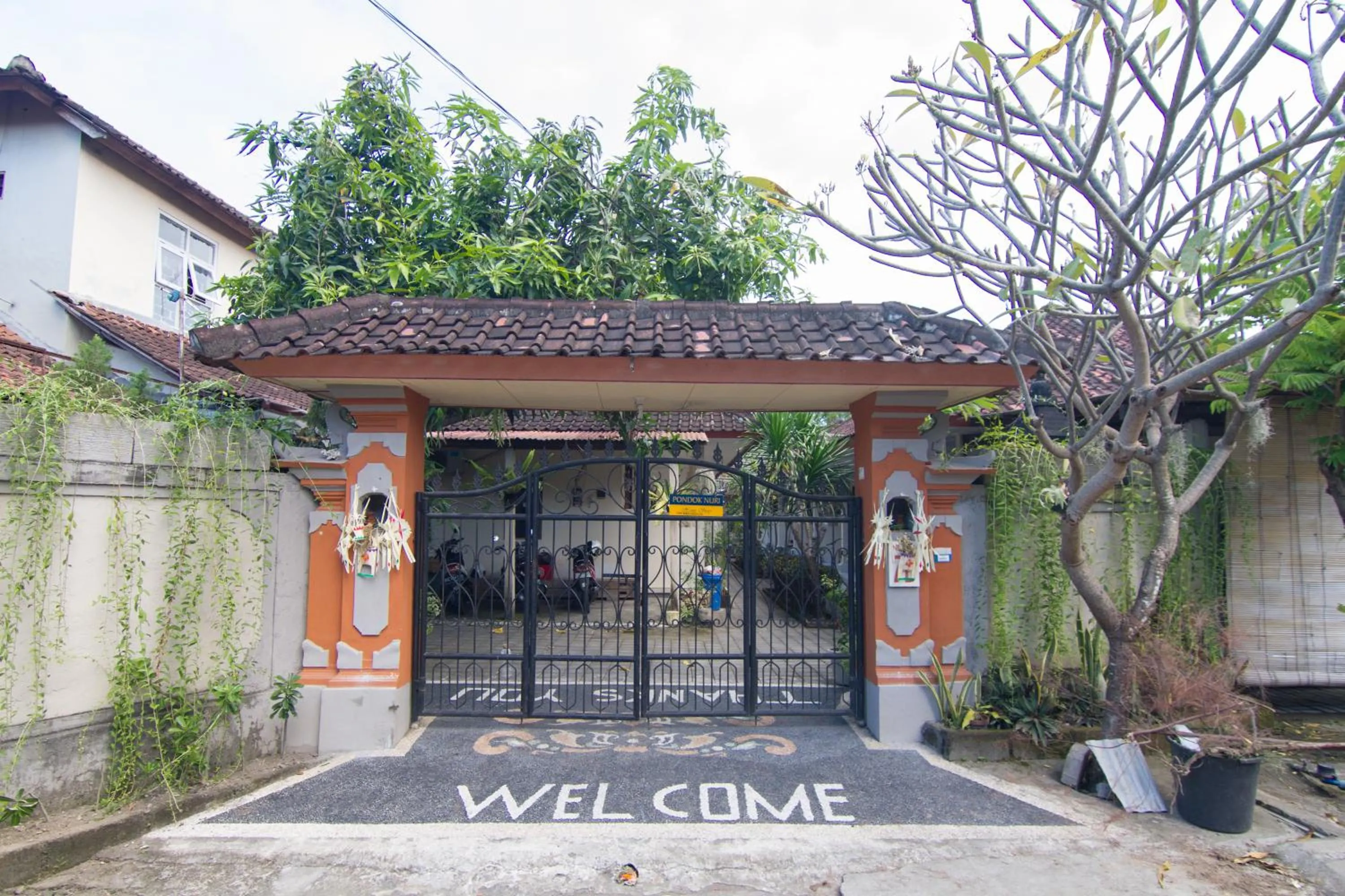 Property building in Pondok Nuri Homestay