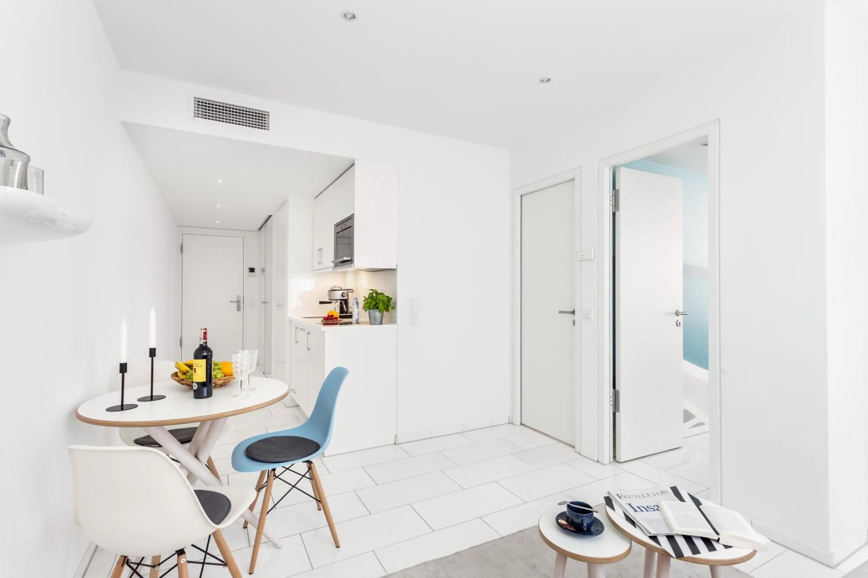 Kitchen or kitchenette in Skyreach BizzStay - Wohnen am Main