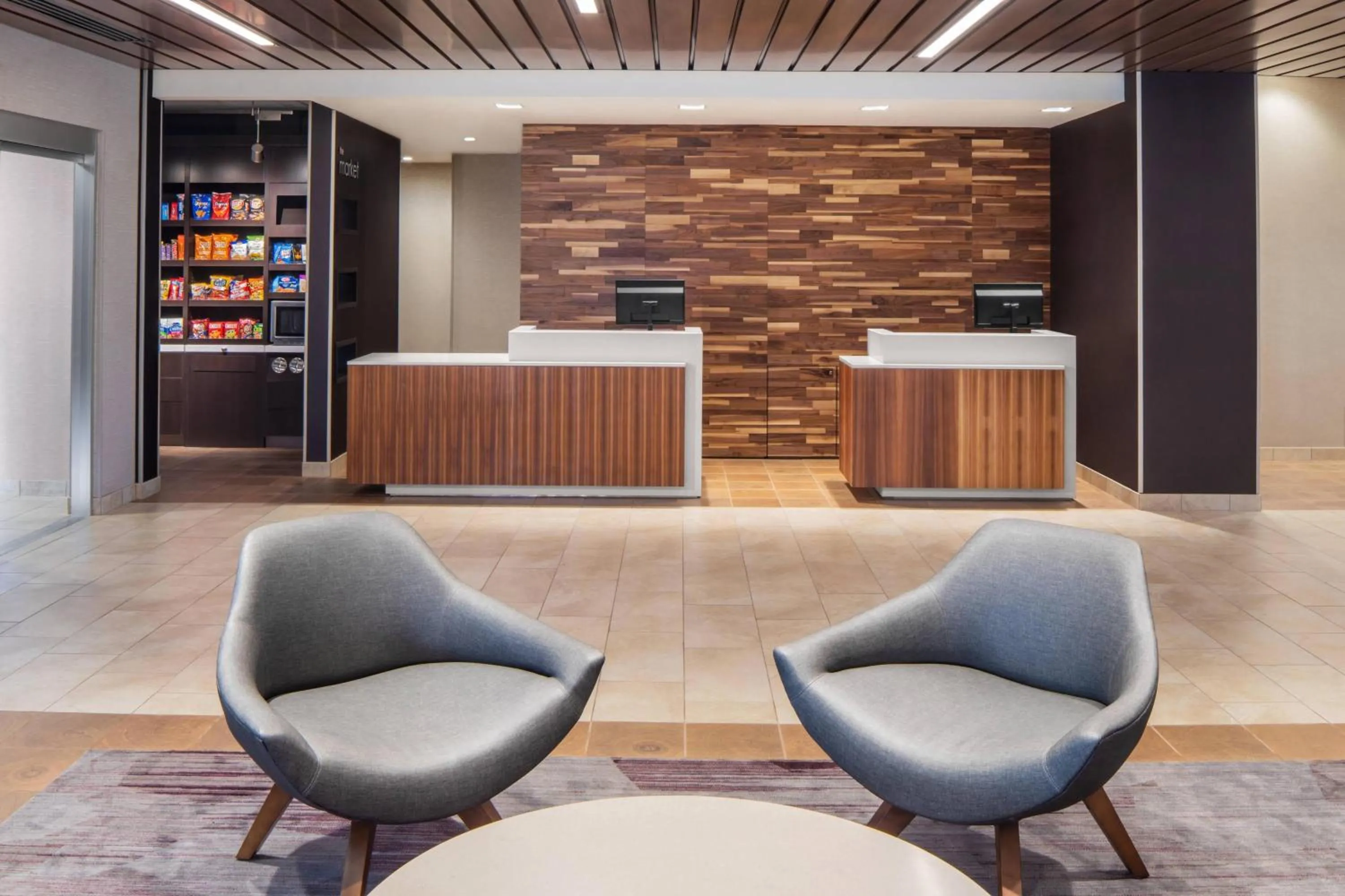 Lobby or reception in Courtyard by Marriott Wayne Fairfield