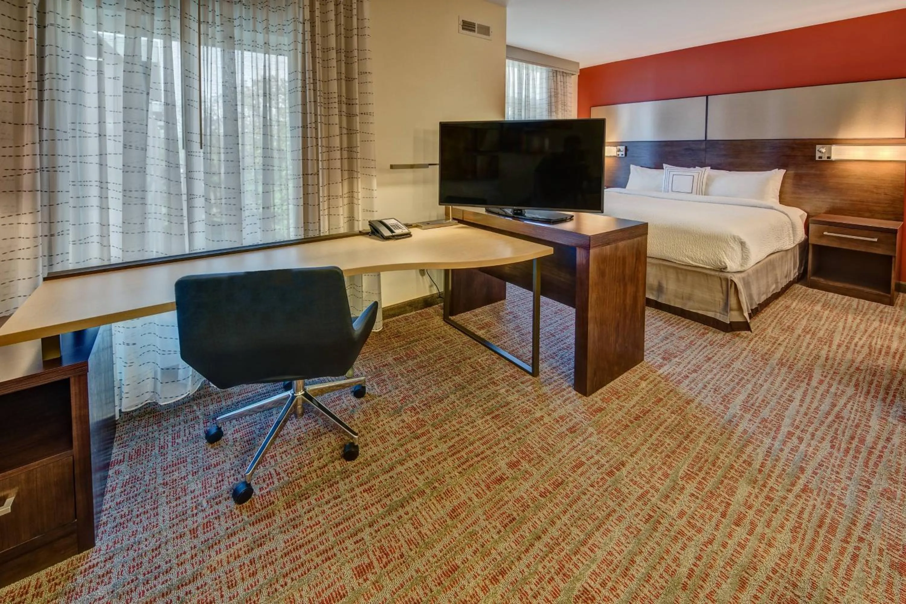 Photo of the whole room, Bed in Residence Inn by Marriott Blacksburg-University