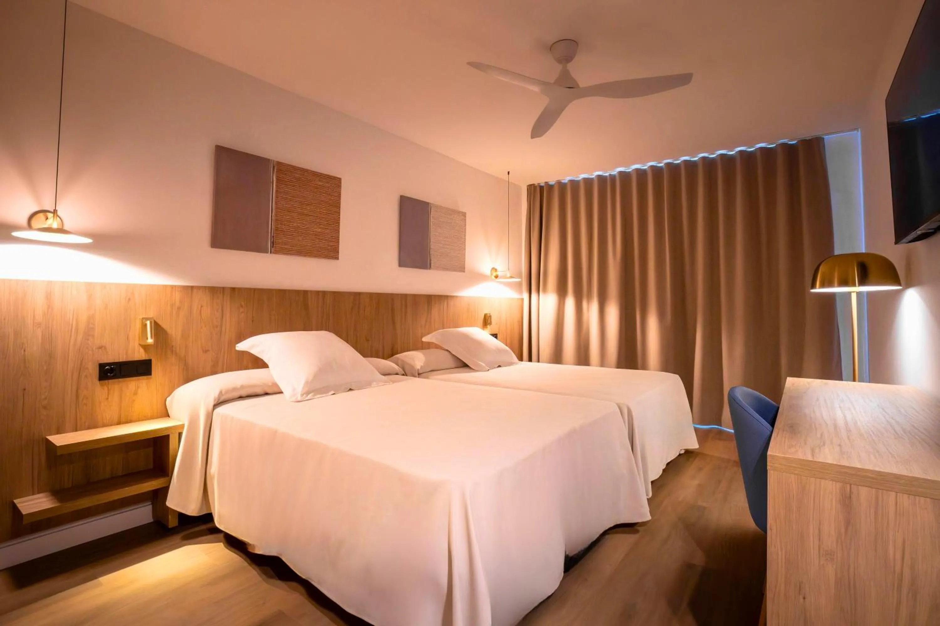 Bed in Ohtels Vil·la Romana