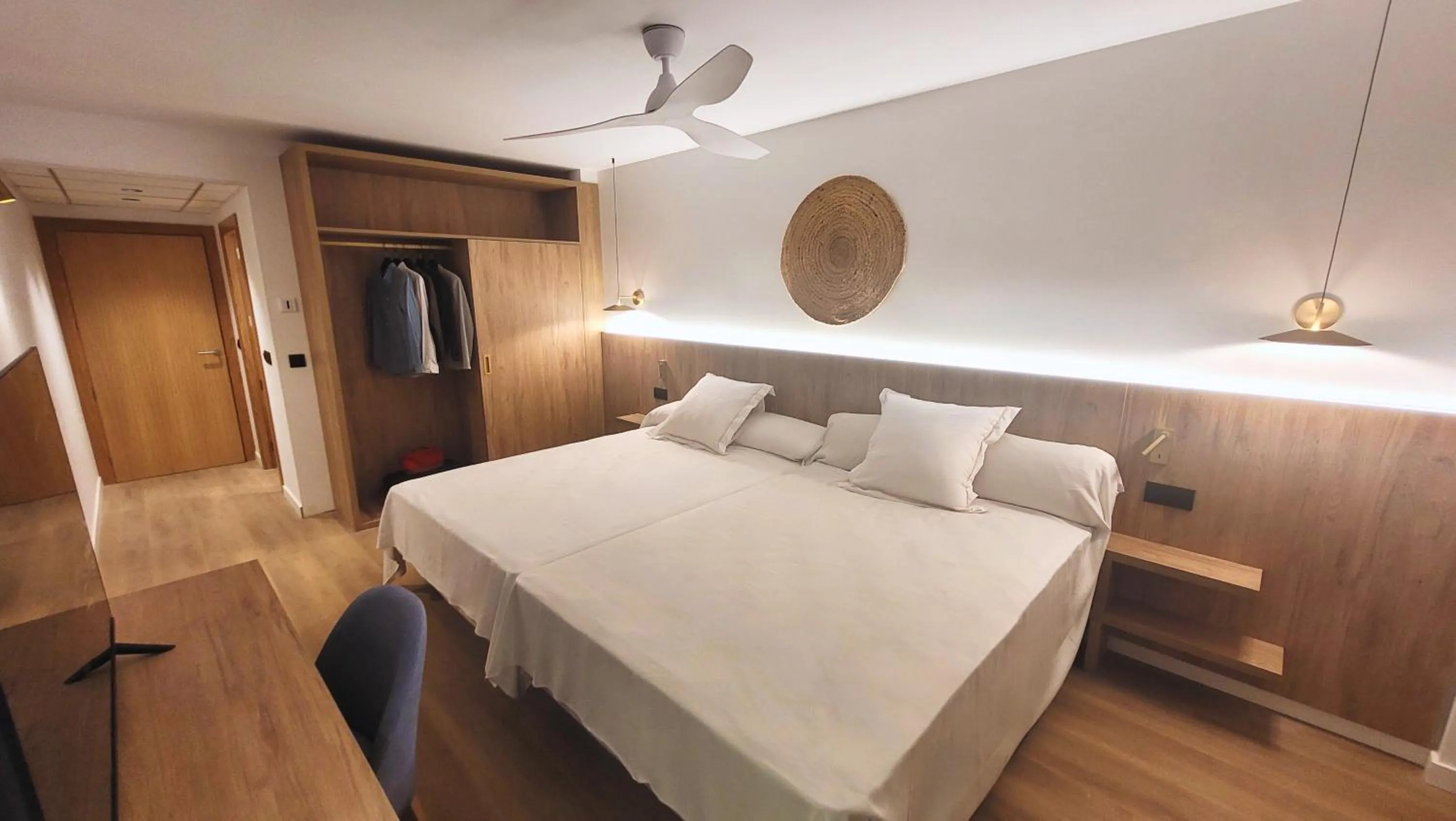 Twin Room in Ohtels Vil·la Romana