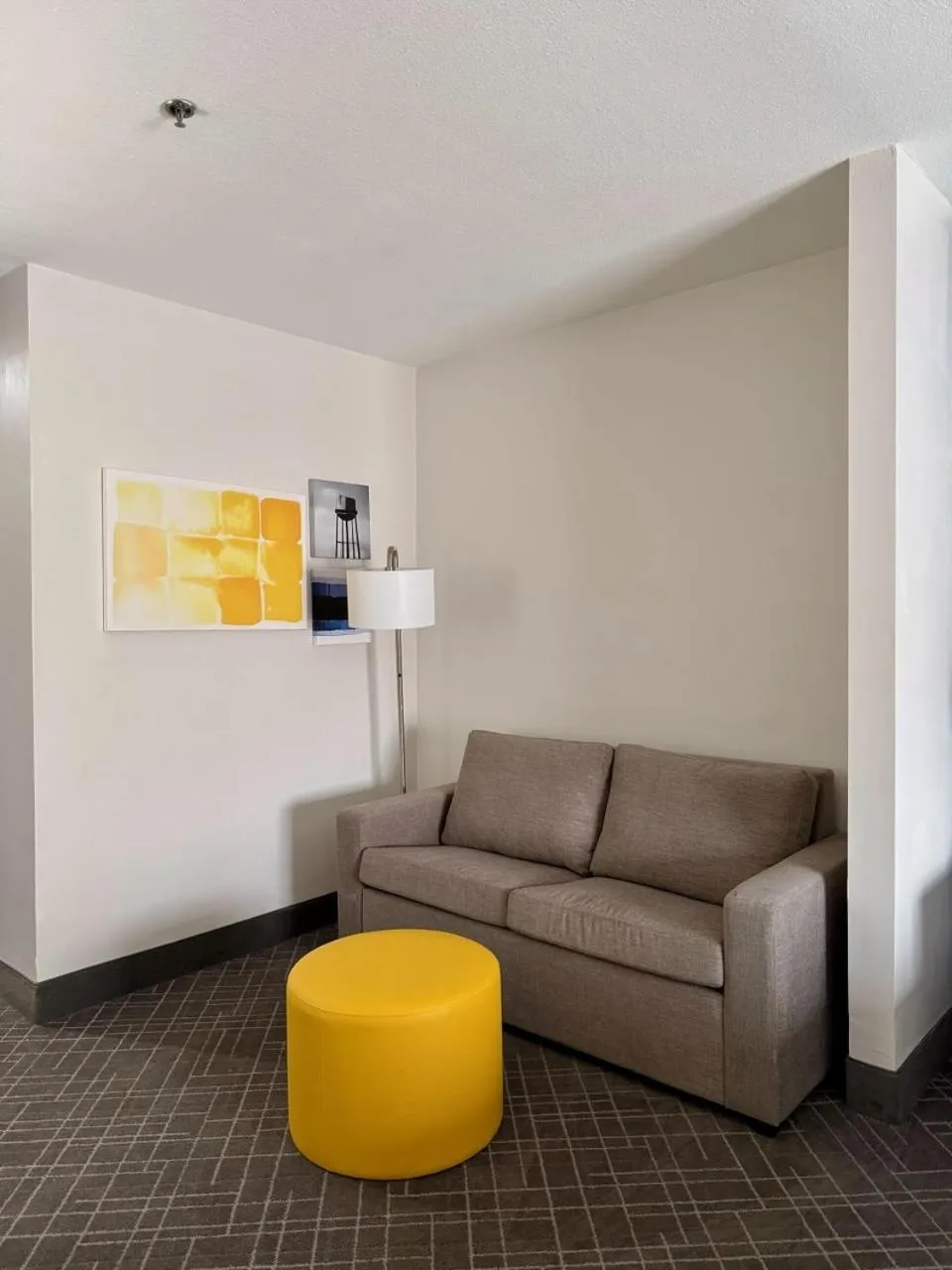 Comfort Inn & Suites Love Field-Dallas Market Center