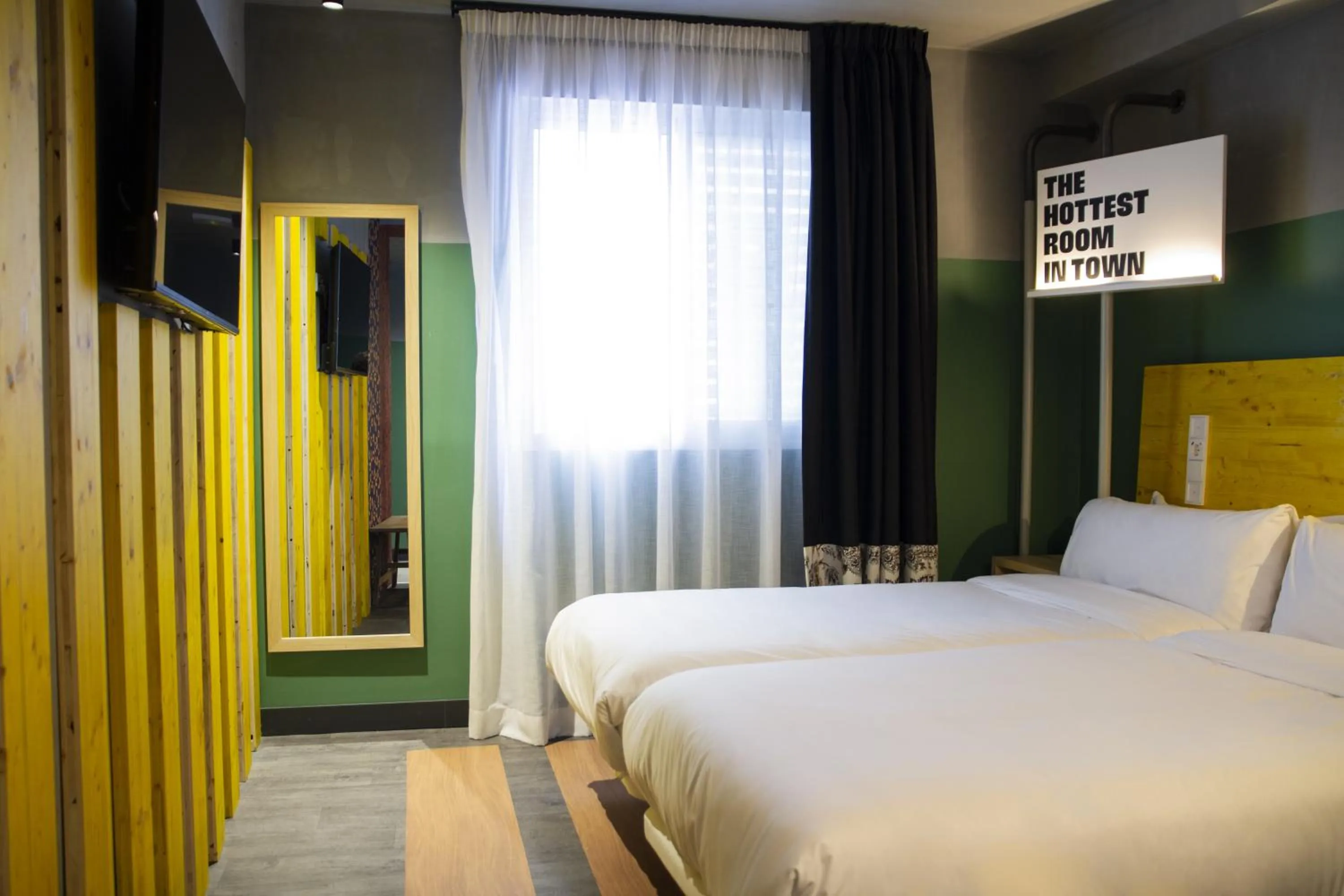 Bed in room00 Valencia Hostel