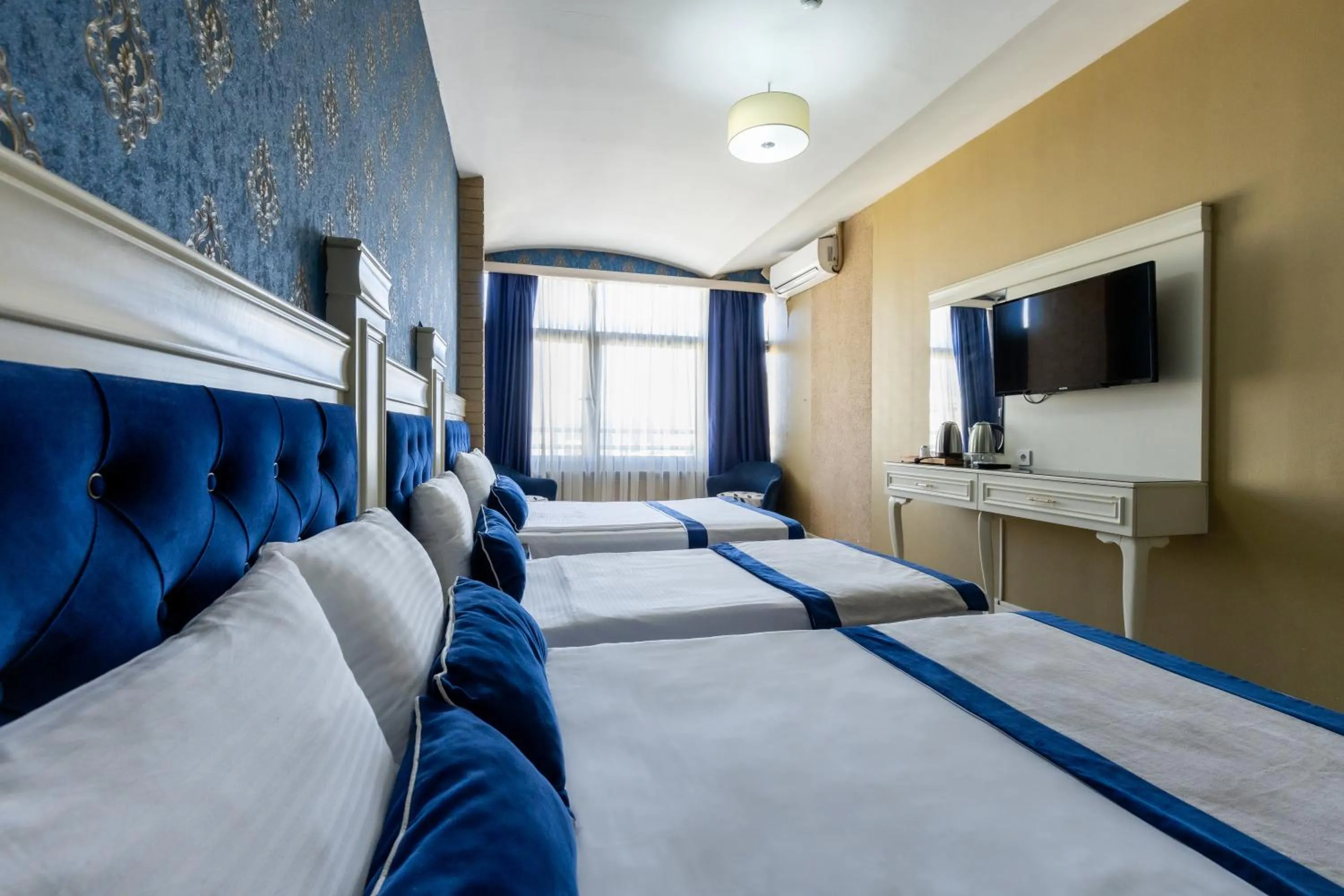 TV and multimedia, Bed in Seher HOTEL