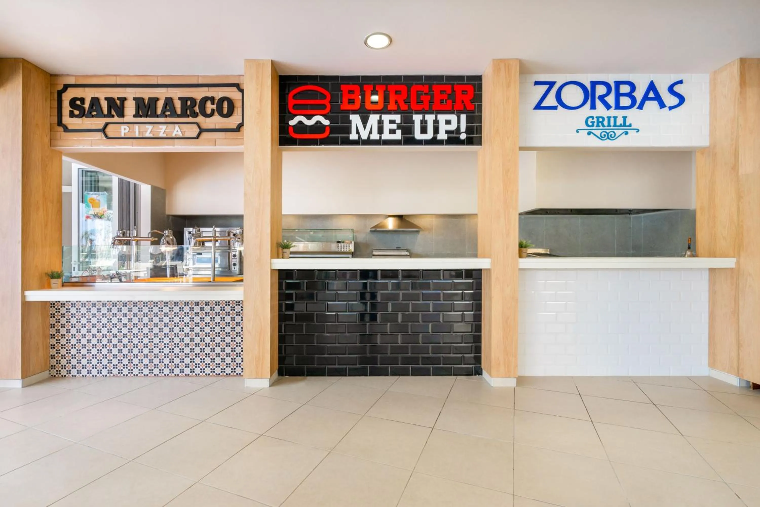 Restaurant/places to eat in Venezia Resort Hotel & Spa