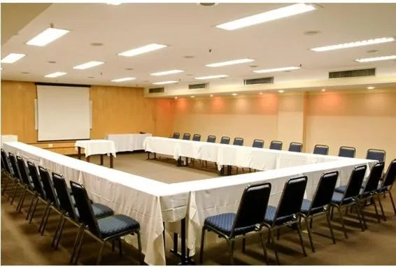 Business facilities in Tower Icaraí Hotel