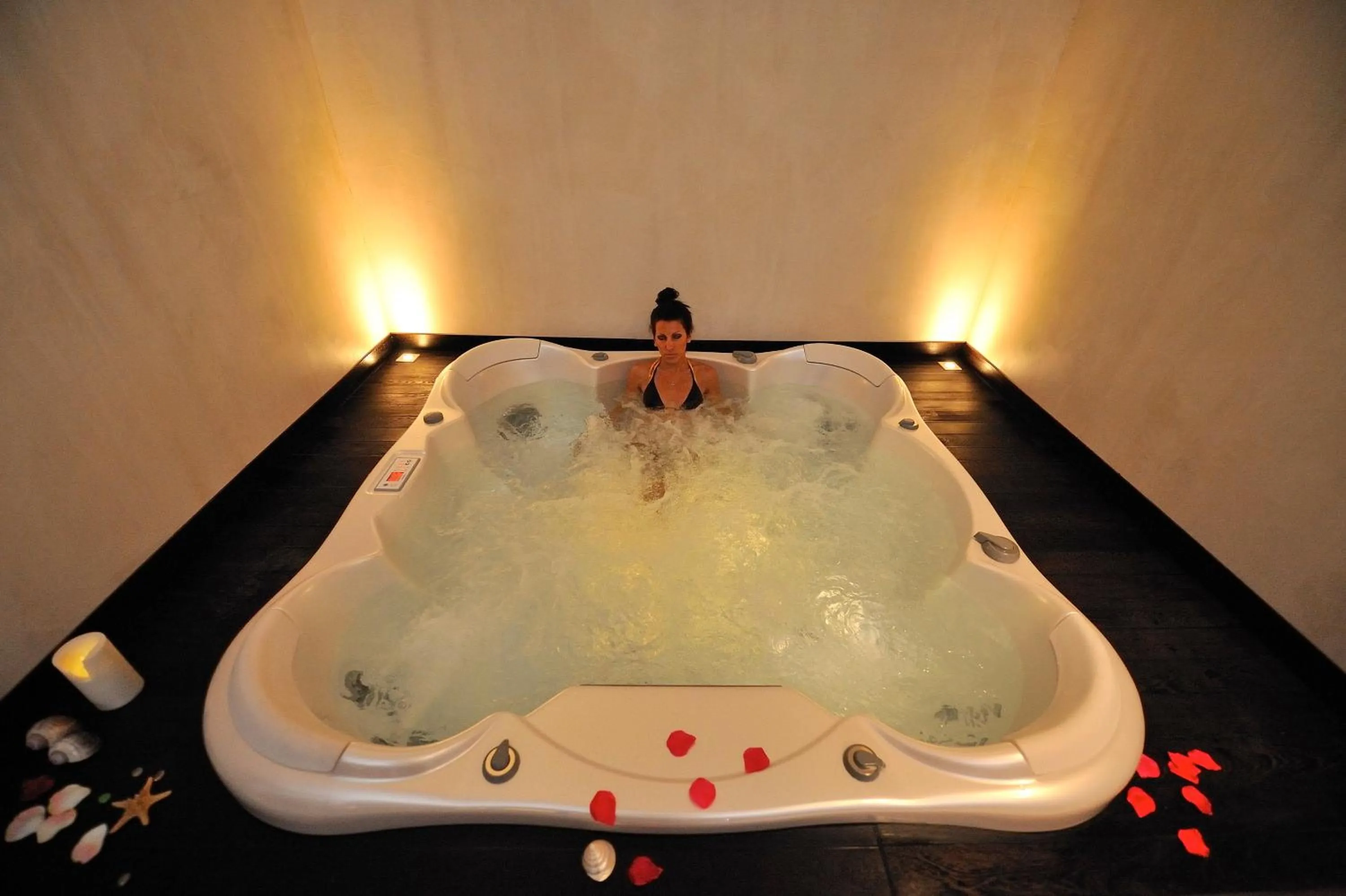 People in Egnatia City Hotel & Spa