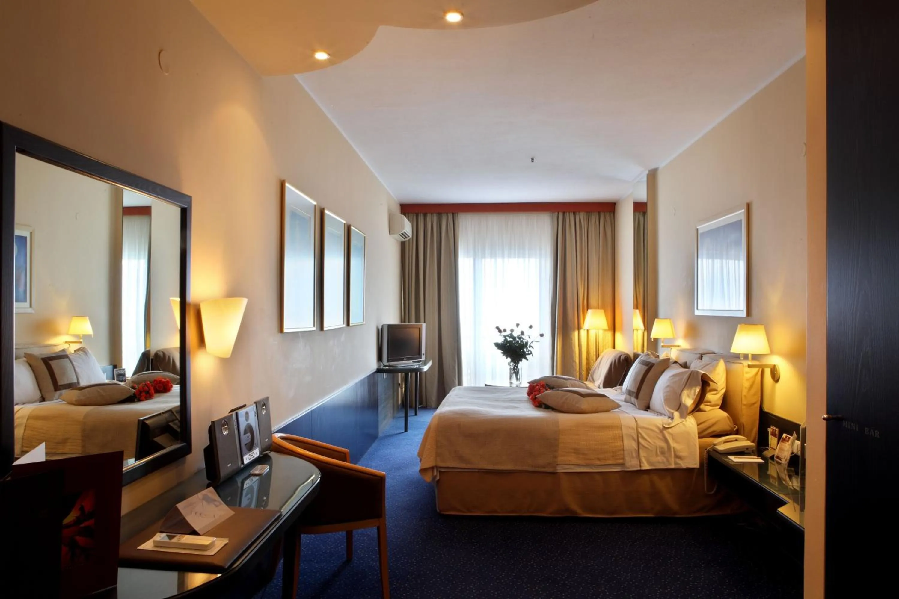 Photo of the whole room, Bed in Egnatia City Hotel & Spa