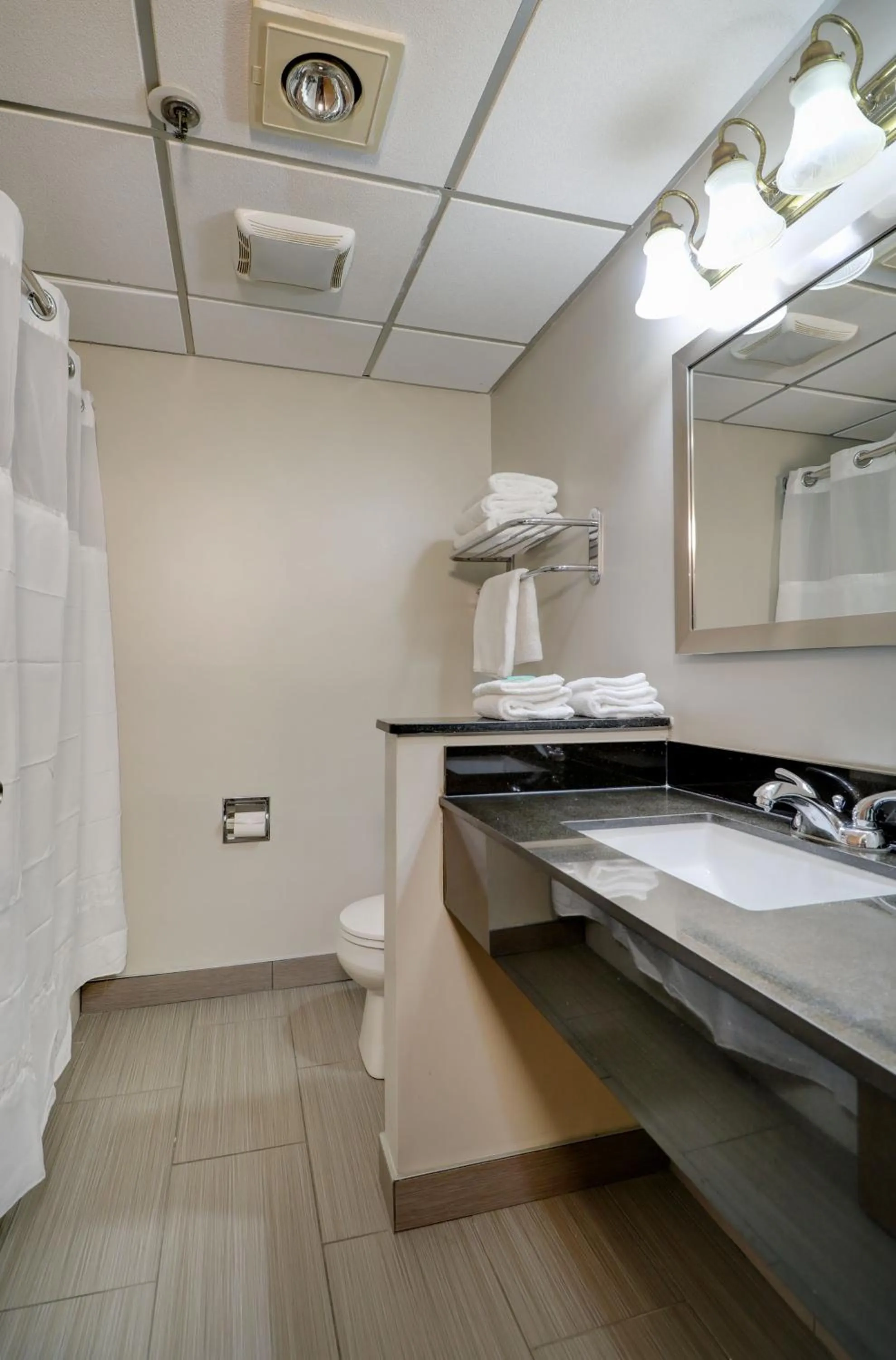 Anchorage Inn and Suites