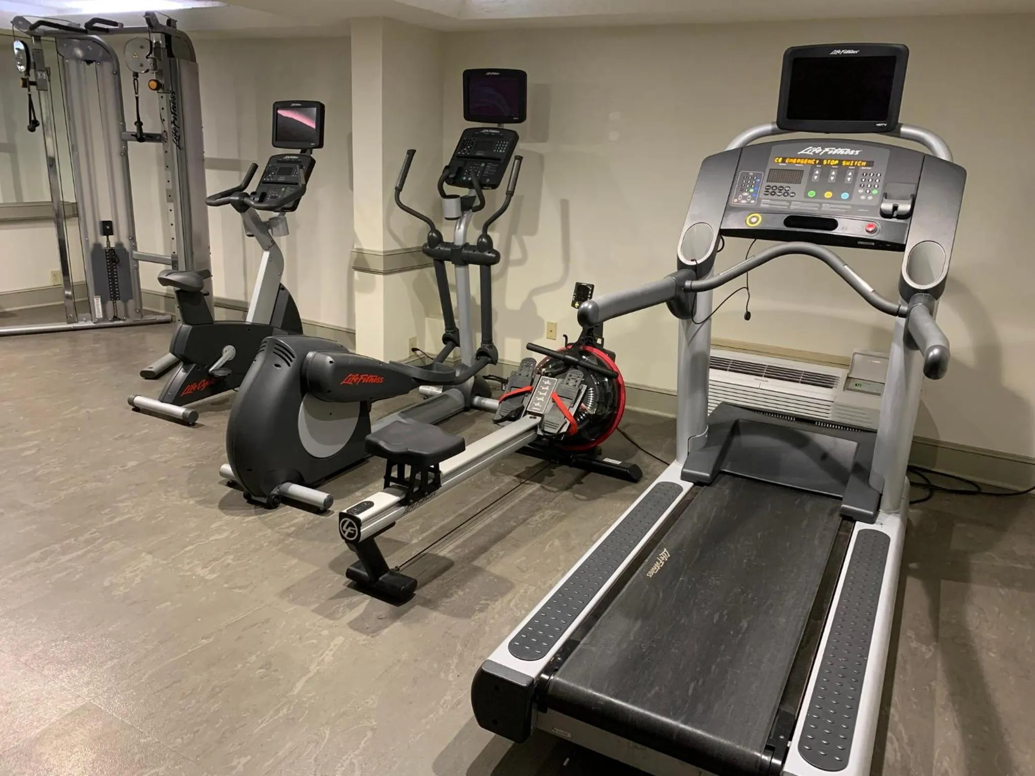 Fitness centre/facilities in Holiday Inn Express Atlanta Airport - North by IHG