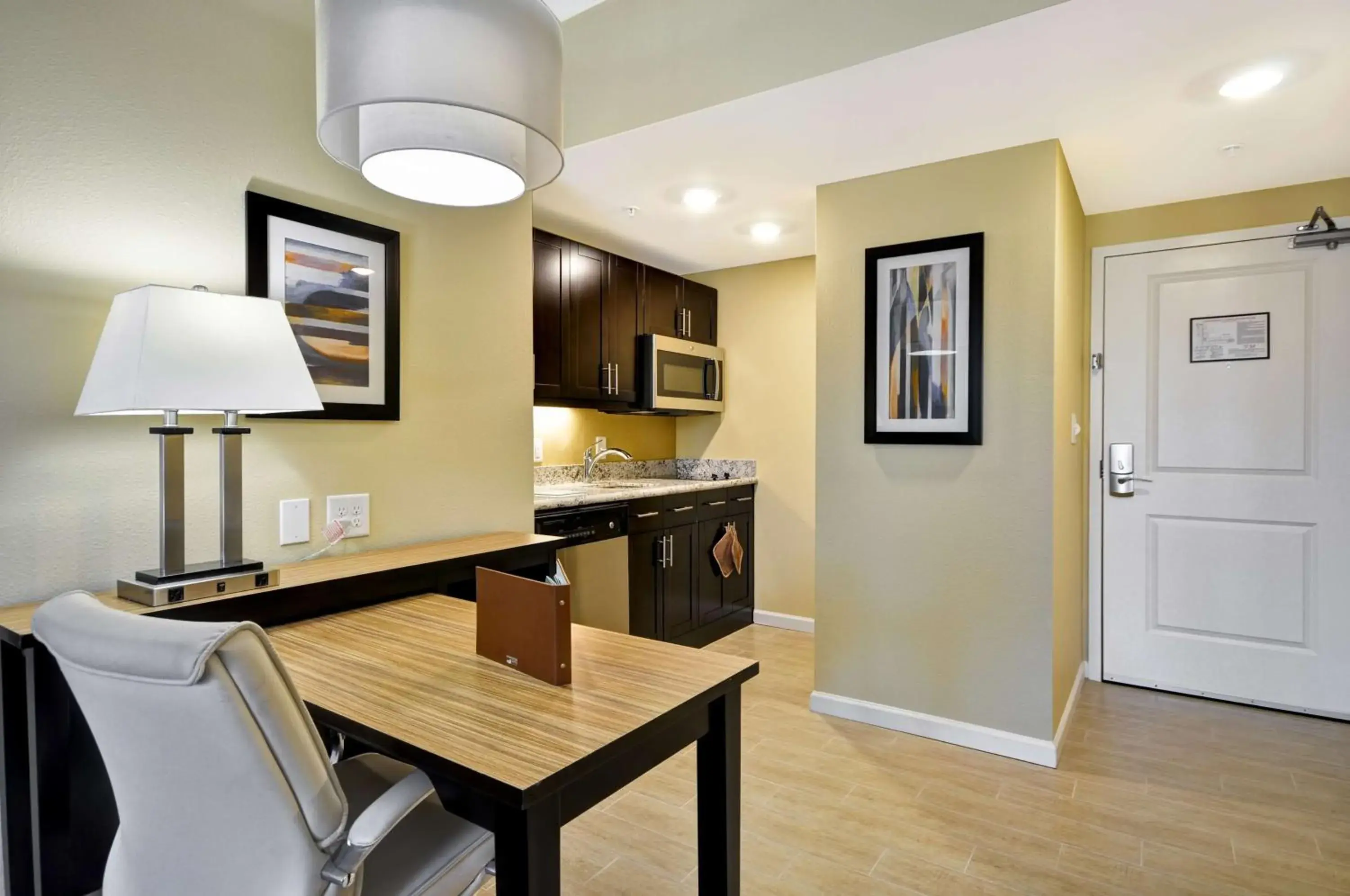 King Studio Suite - Non-Smoking in Homewood Suites By Hilton Augusta Gordon Highway King Studio Suite - Non-Smoking in Homewood Suites By Hilton Augusta Gordon Highway