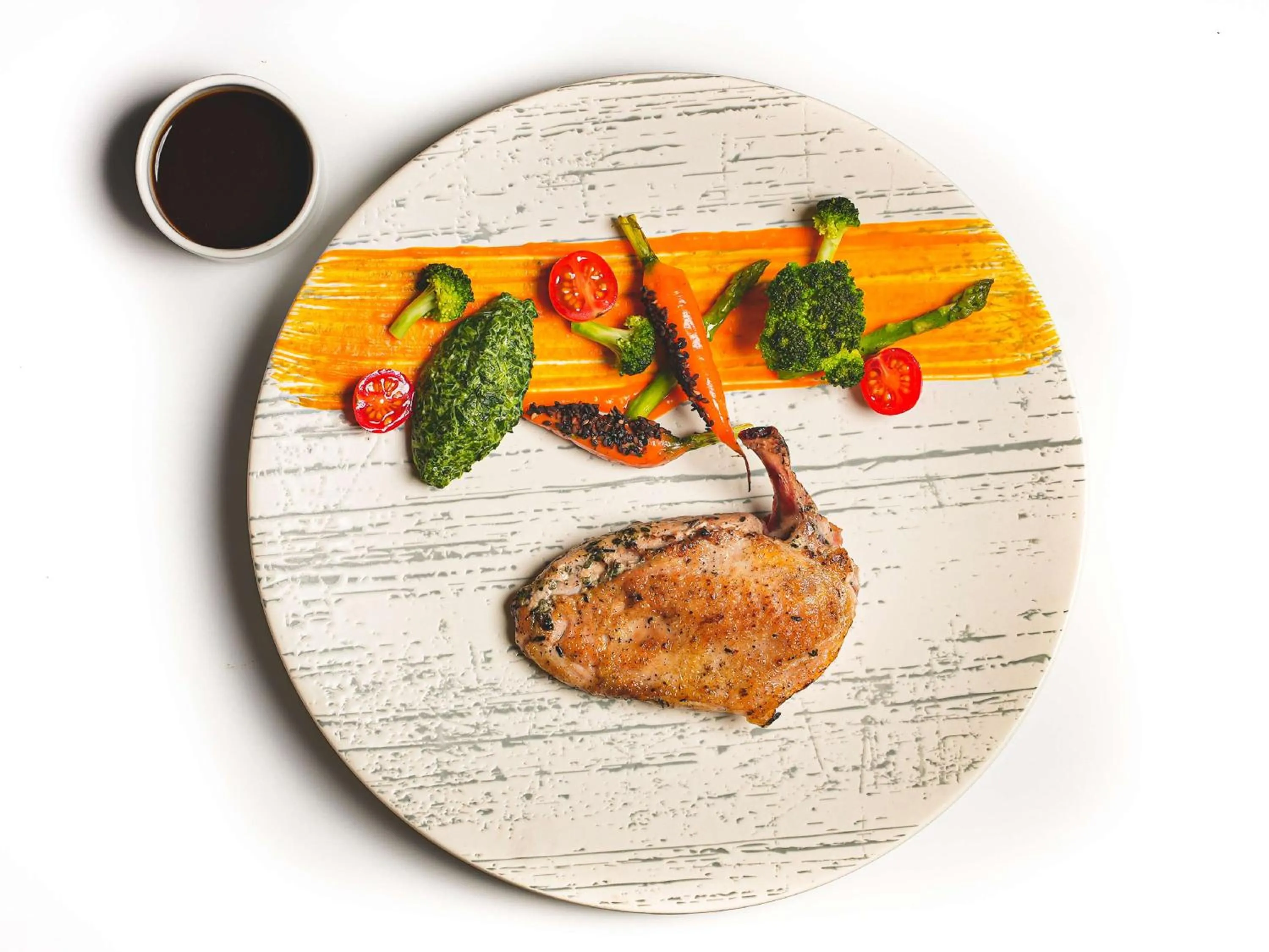 Dining area in Conrad Bengaluru