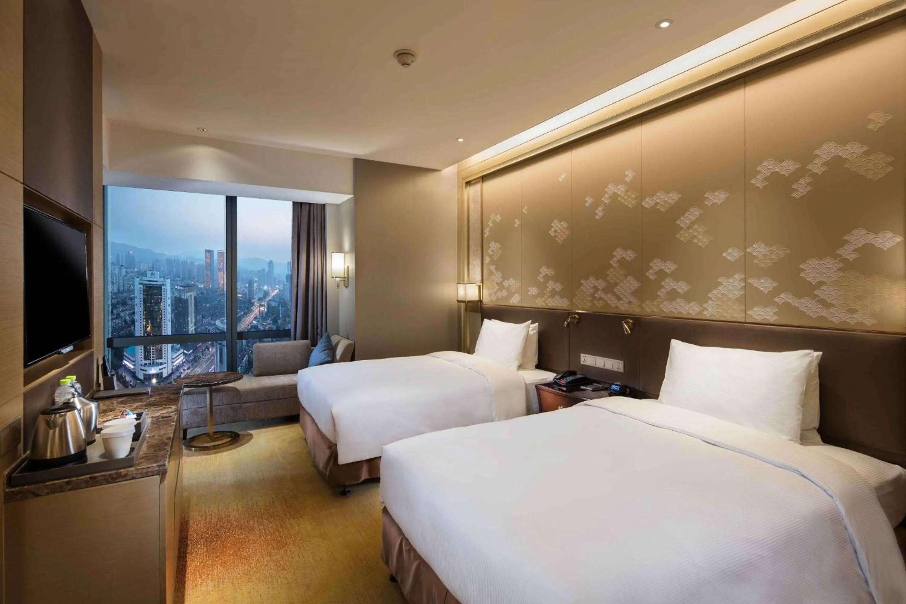 Bedroom, Bed in Hilton Yantai