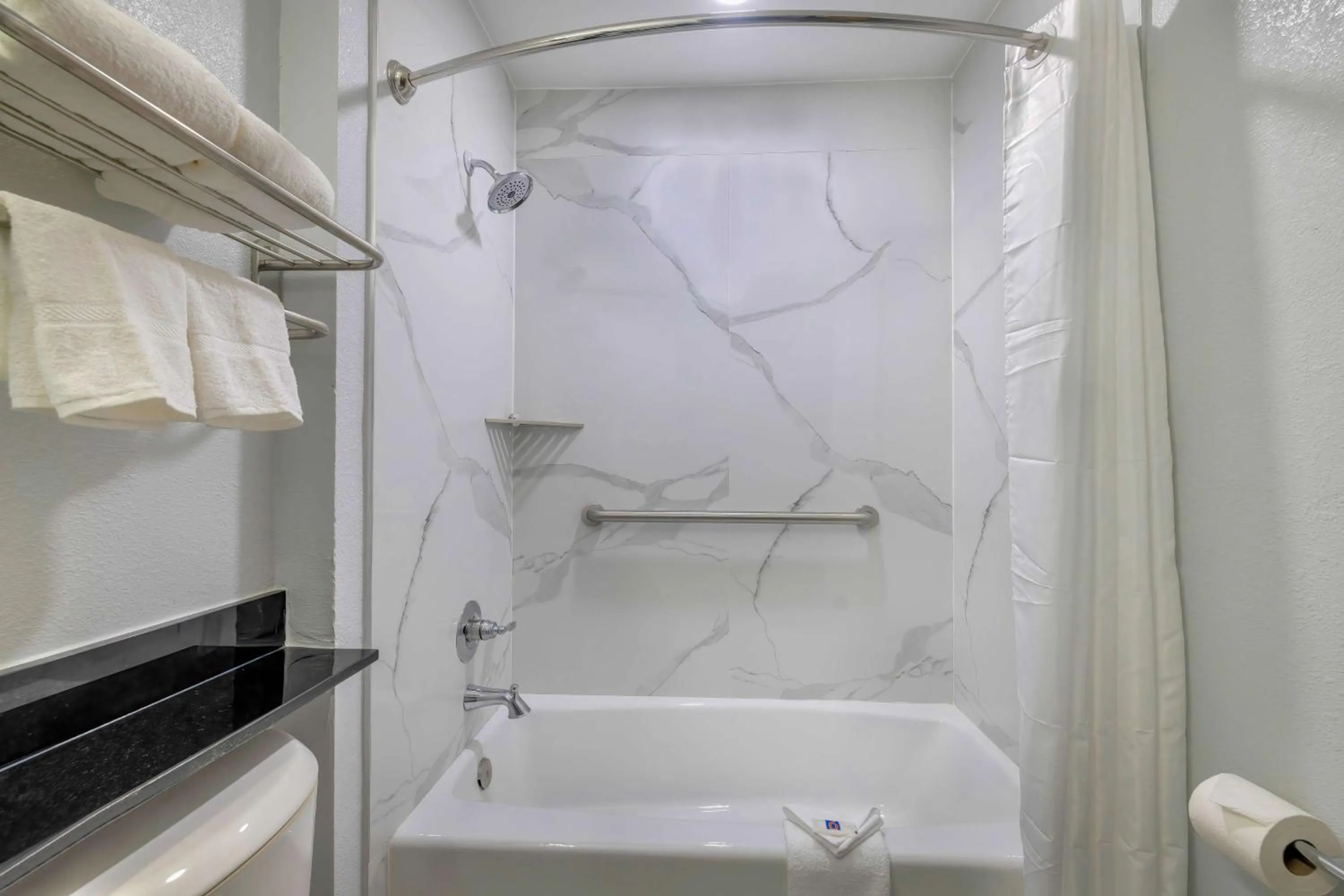 Bathroom in Motel 6-Fort Worth, TX - Burleson