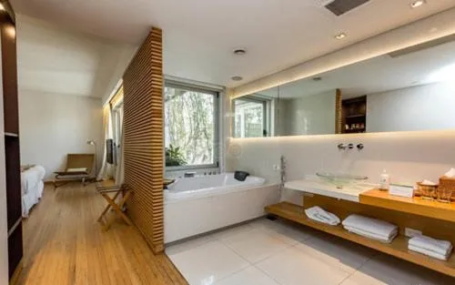 Hot Tub, Bed in CasaCalma Hotel