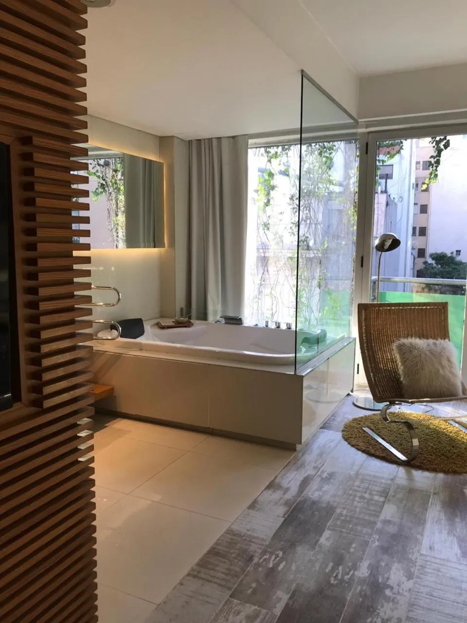 Hot Tub, Bed in CasaCalma Hotel