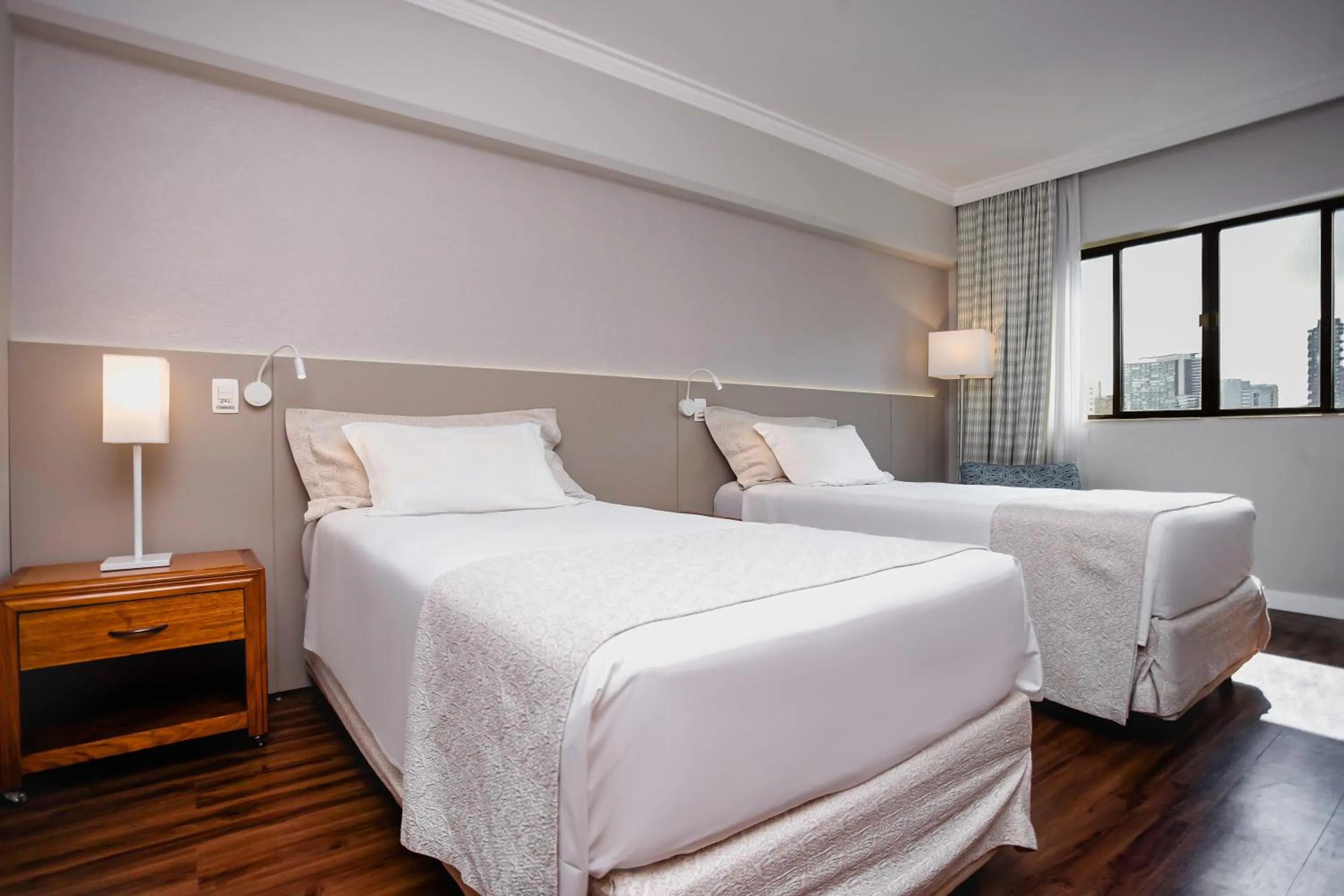 Photo of the whole room, Bed in Bourbon Convention Hotel Santos