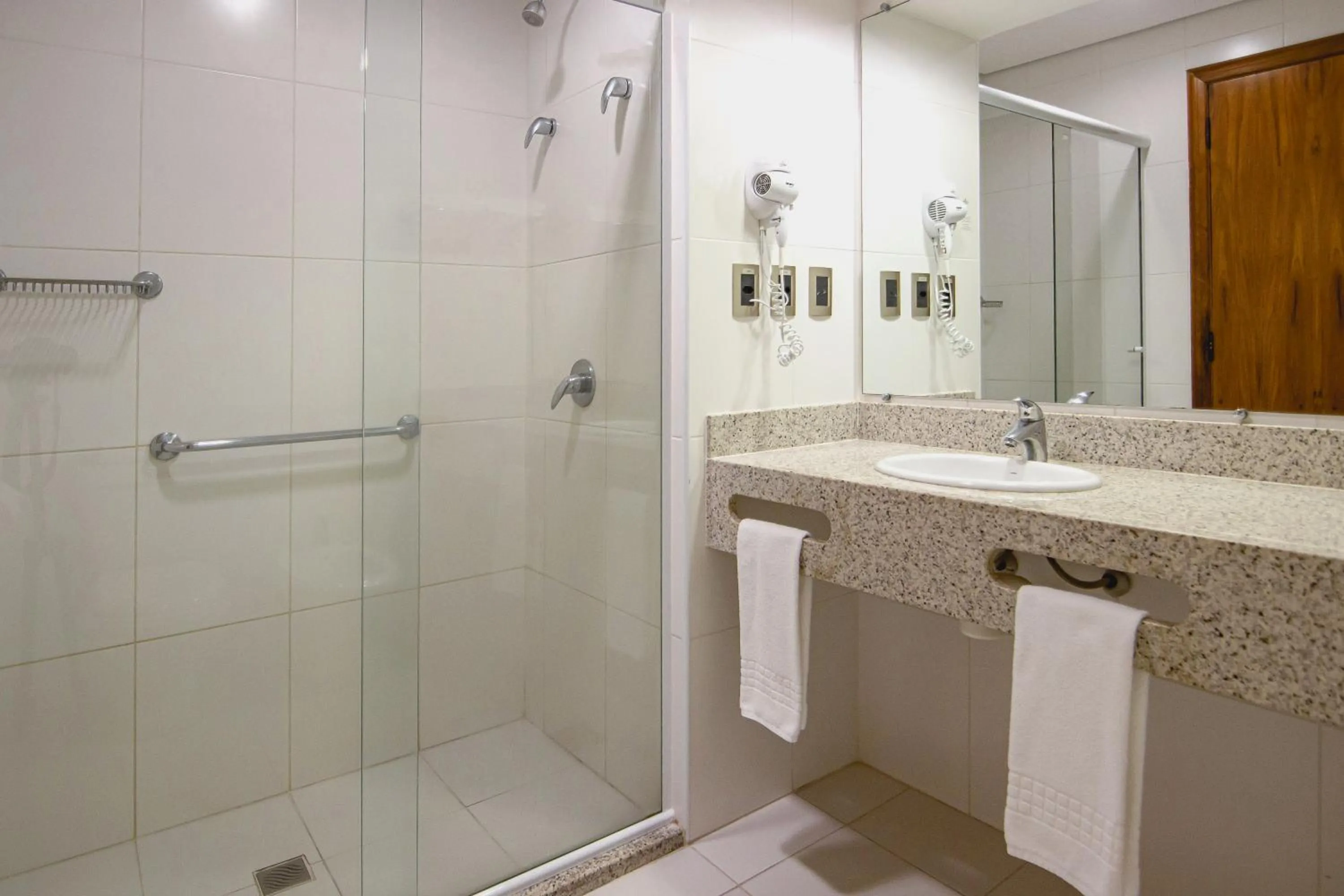 Bathroom in Bourbon Convention Hotel Santos