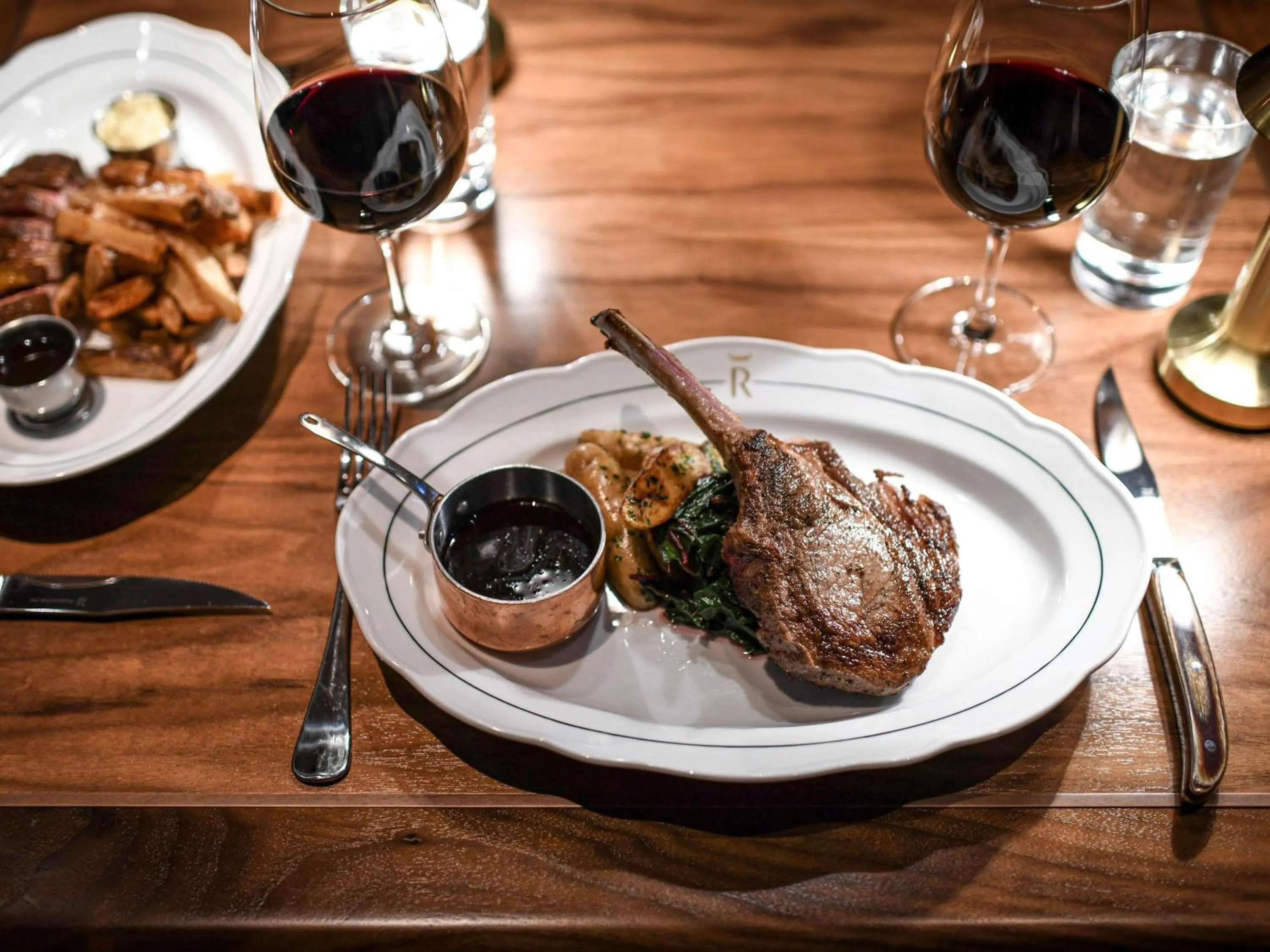 Restaurant/places to eat in Fairmont Royal York Hotel