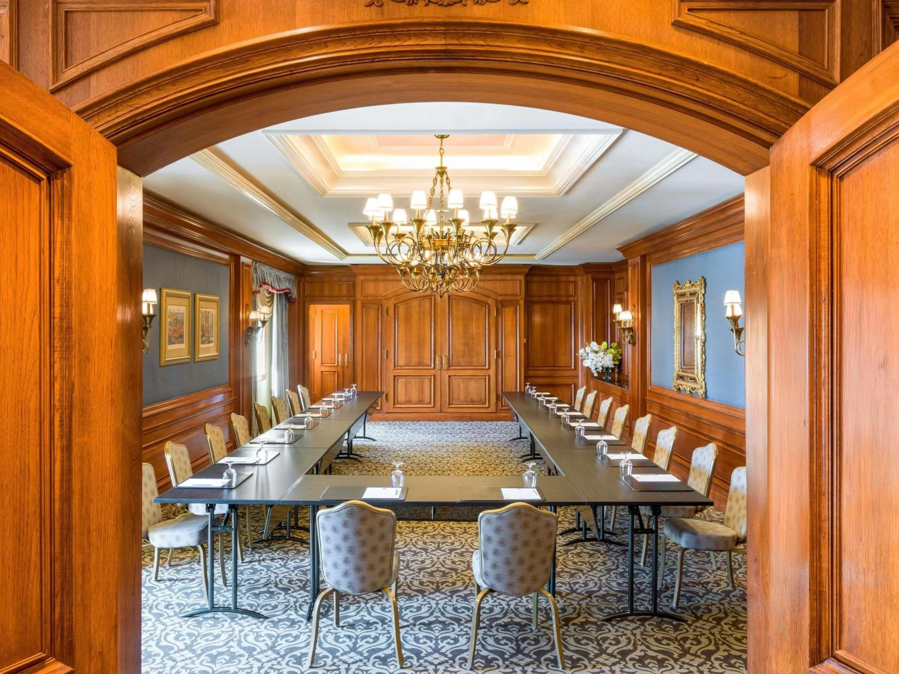 Meeting/conference room in Fairmont Royal York Hotel