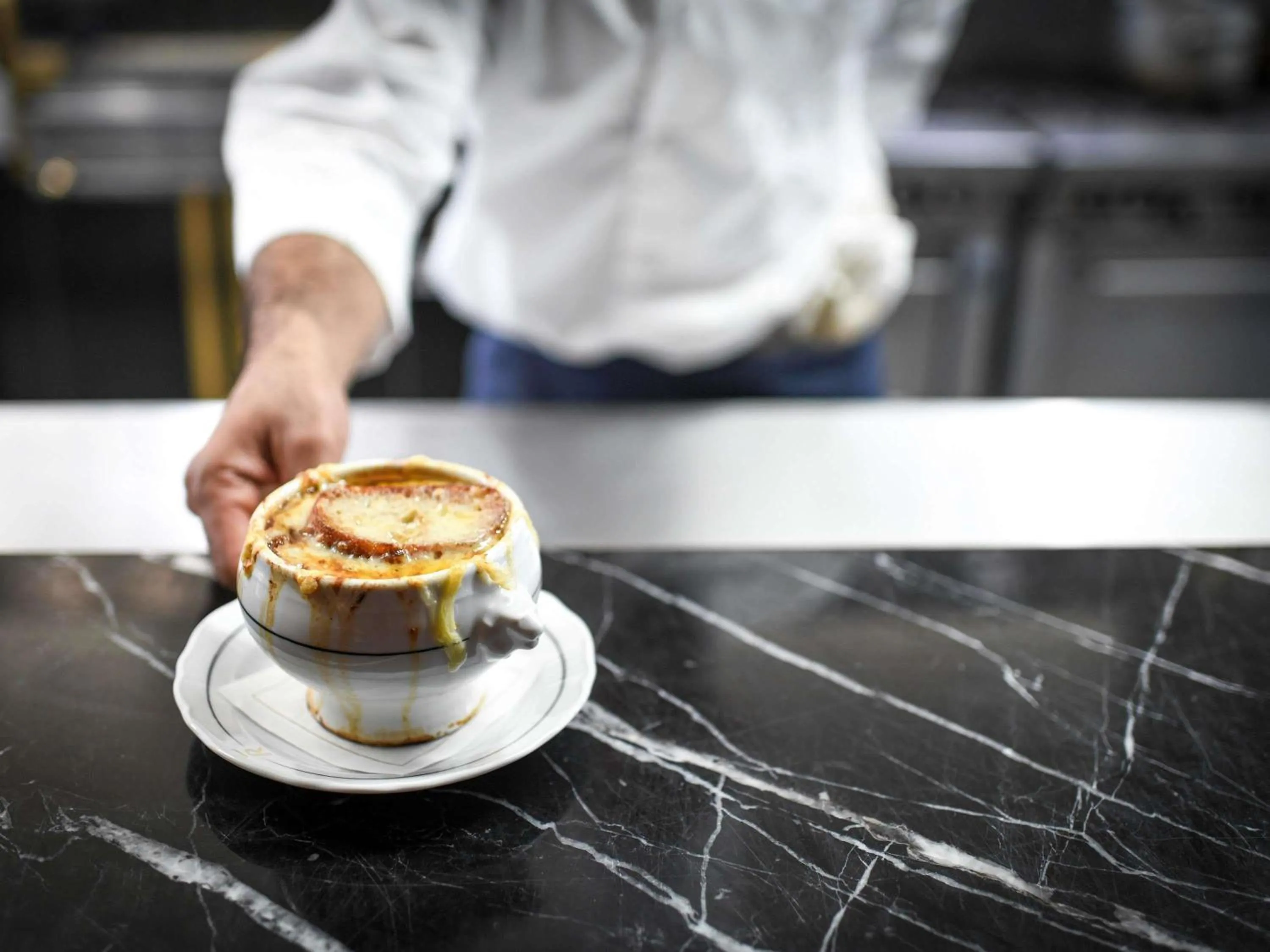 Restaurant/places to eat in Fairmont Royal York Hotel