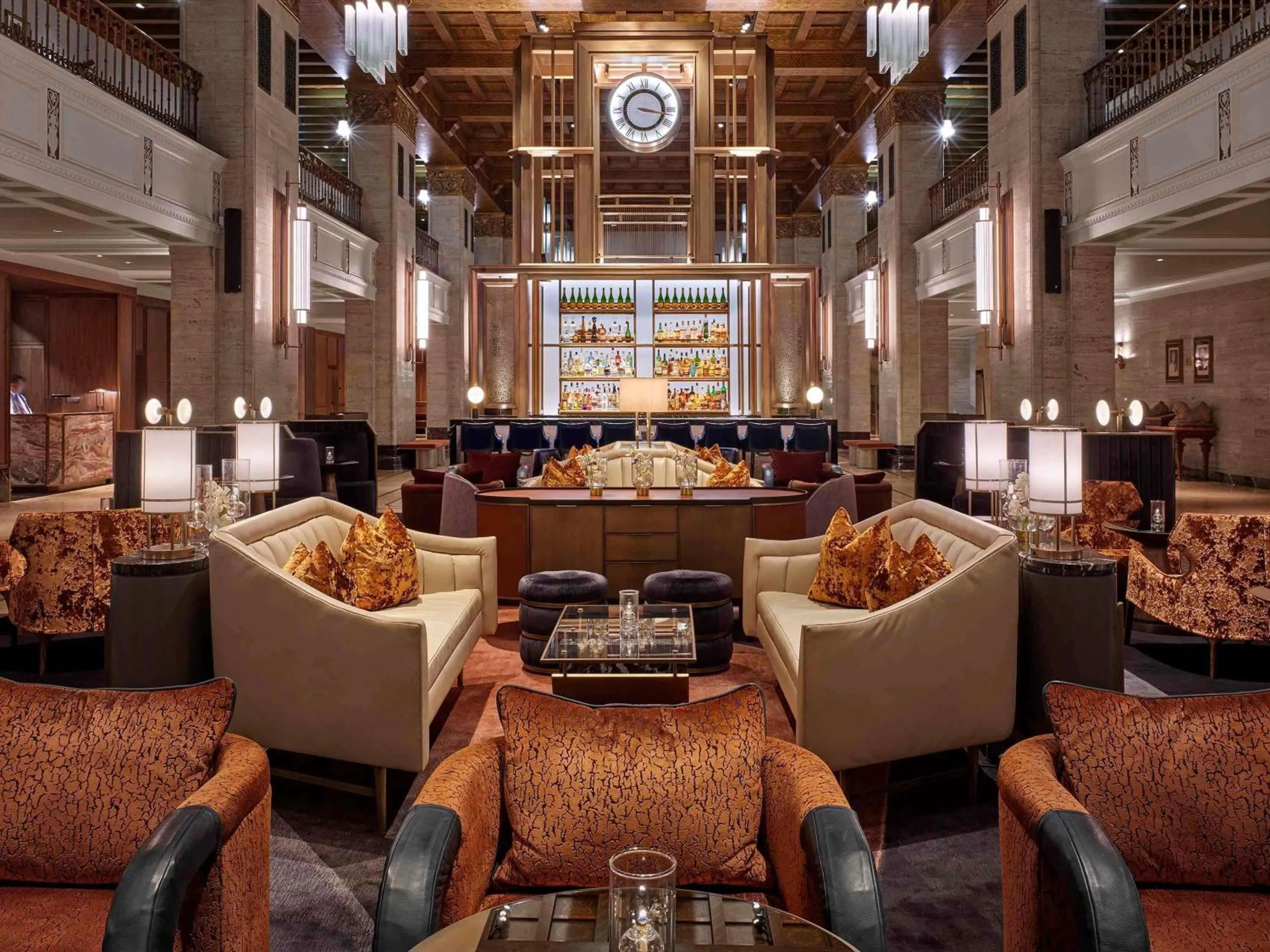 Lounge or bar in Fairmont Royal York Hotel