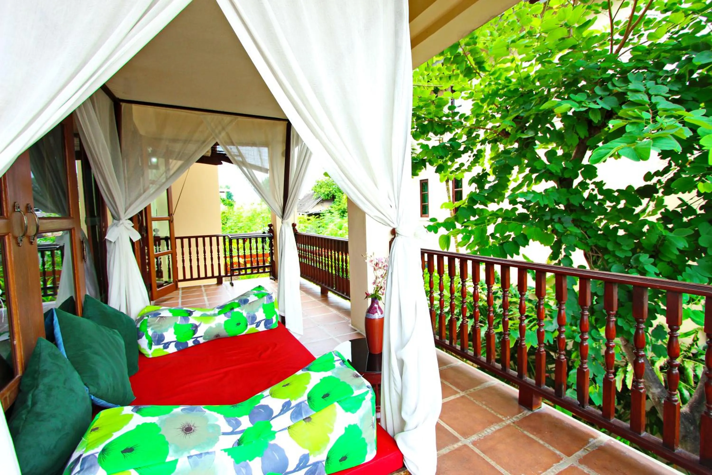 Balcony/Terrace in Shewe Wana Suite Resort