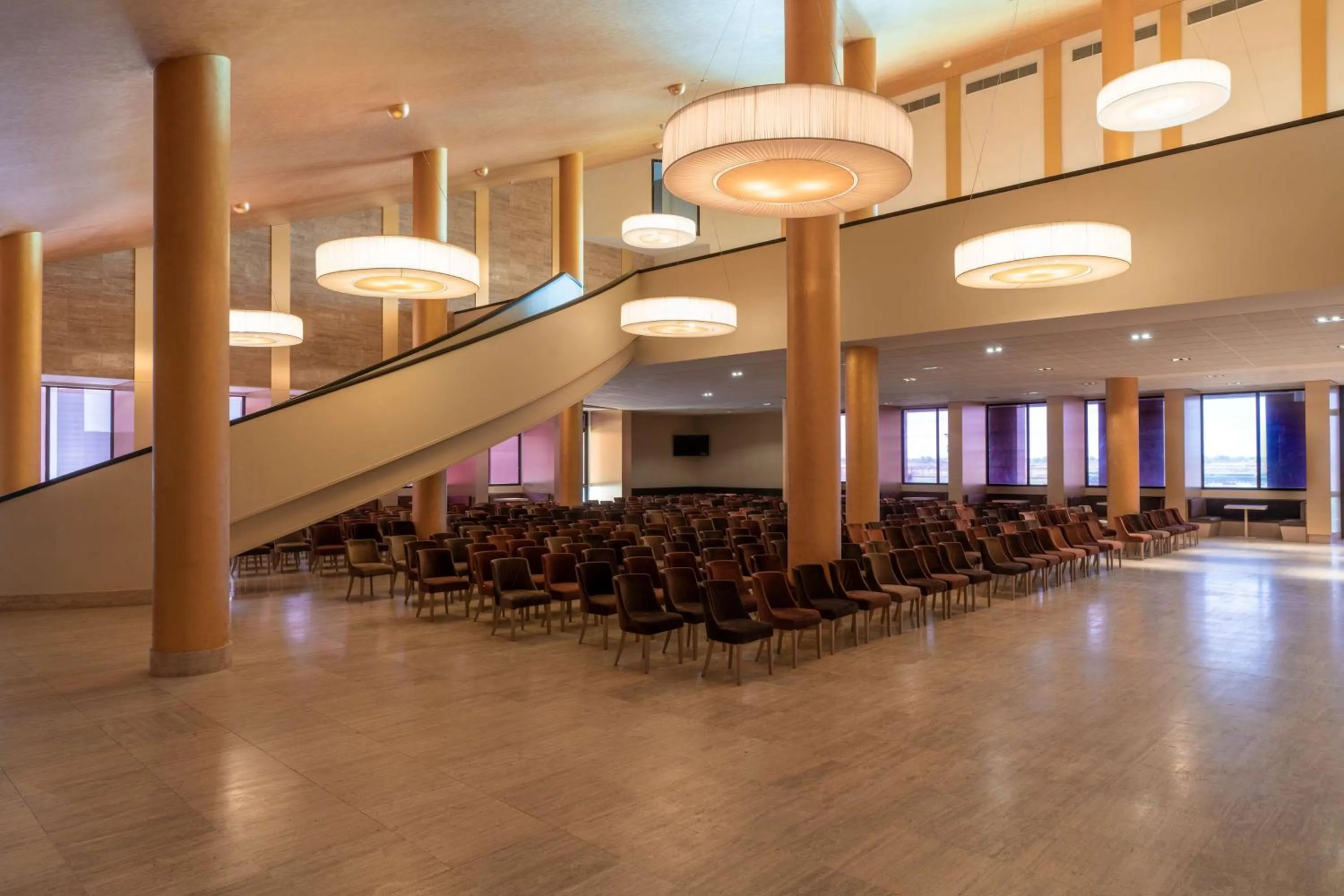 Lounge or bar in Radisson Blu Hotel N'Djamena