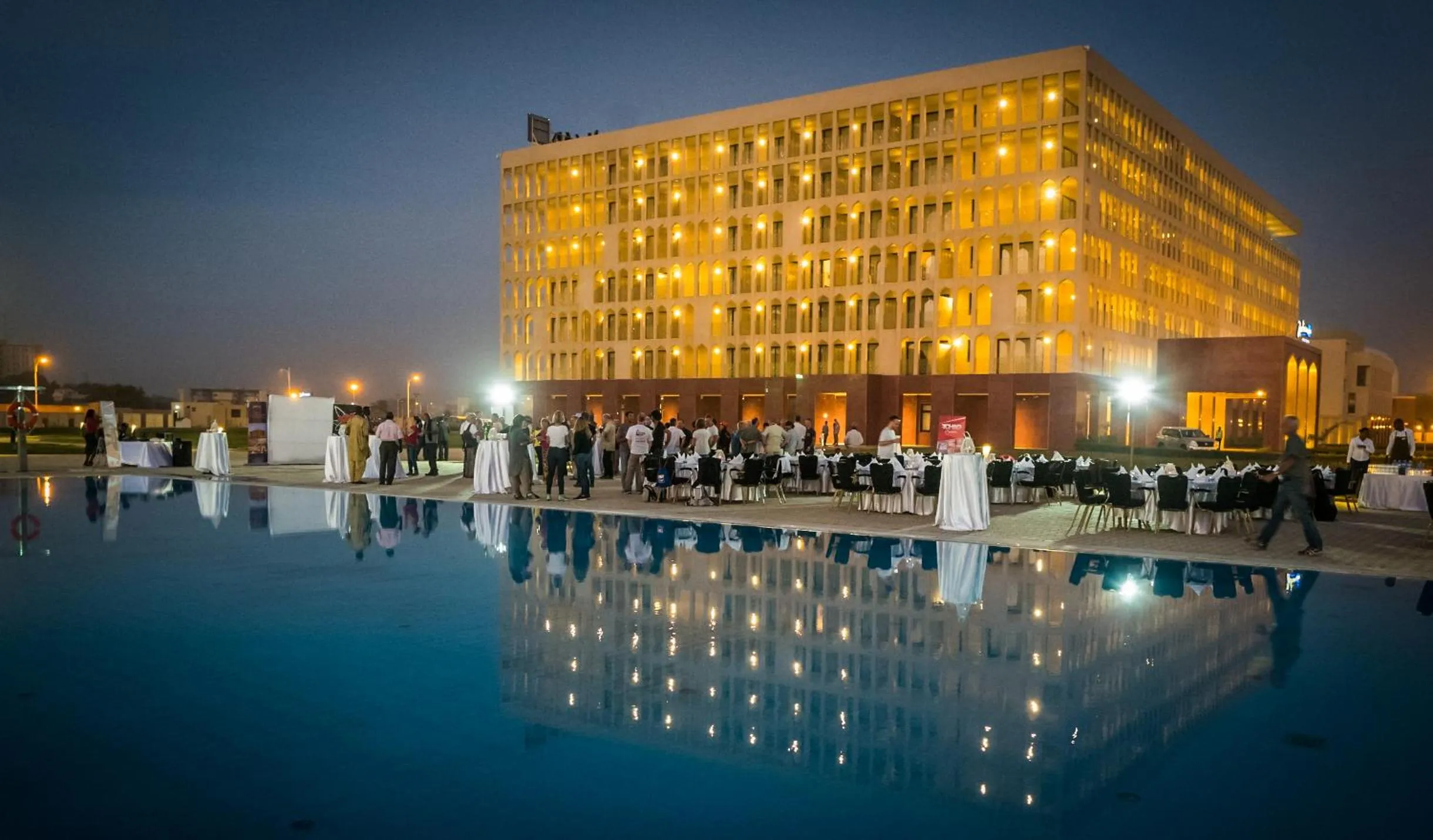 Swimming pool in Radisson Blu Hotel N'Djamena