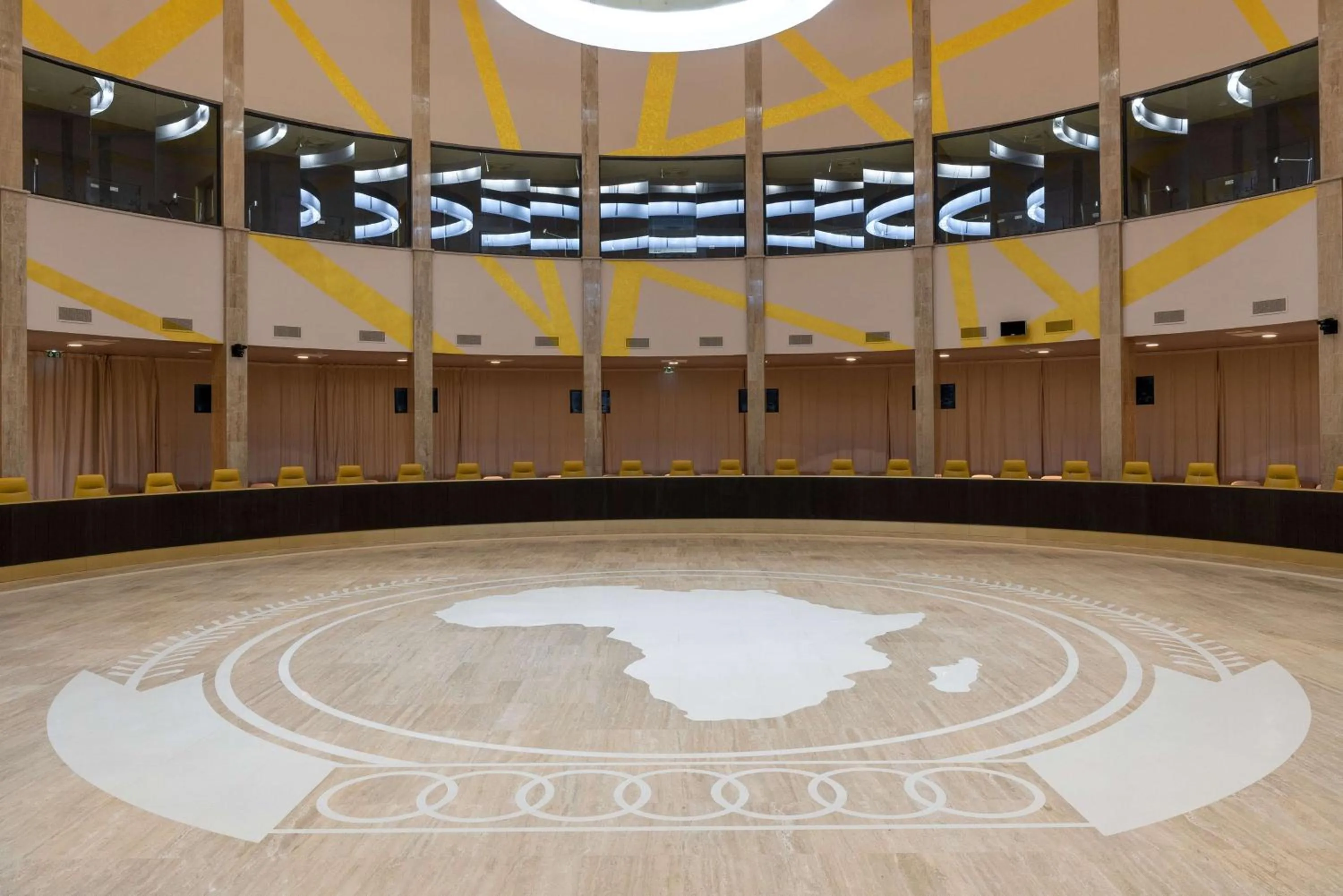 Meeting/conference room in Radisson Blu Hotel N'Djamena