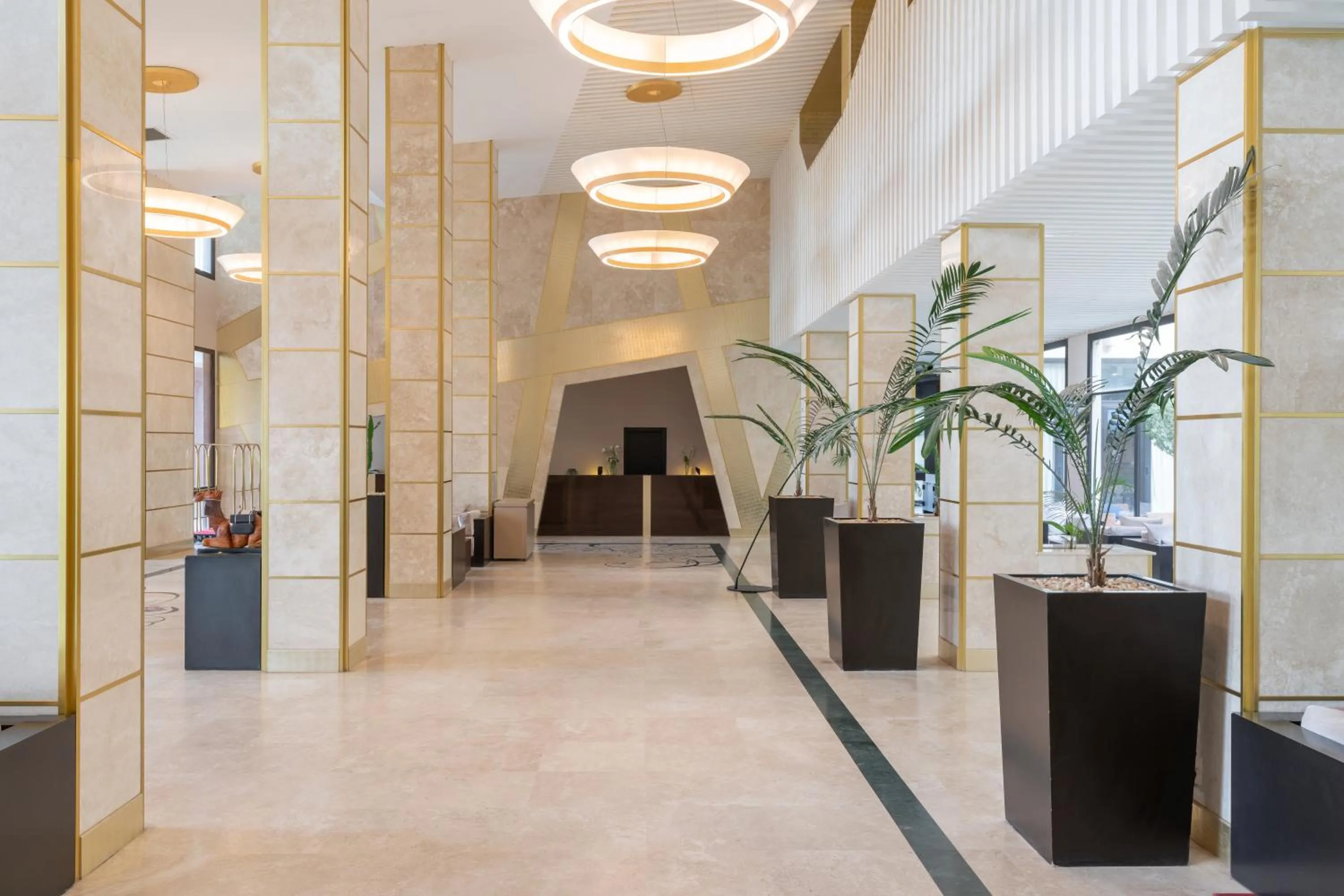 Lobby or reception in Radisson Blu Hotel N'Djamena