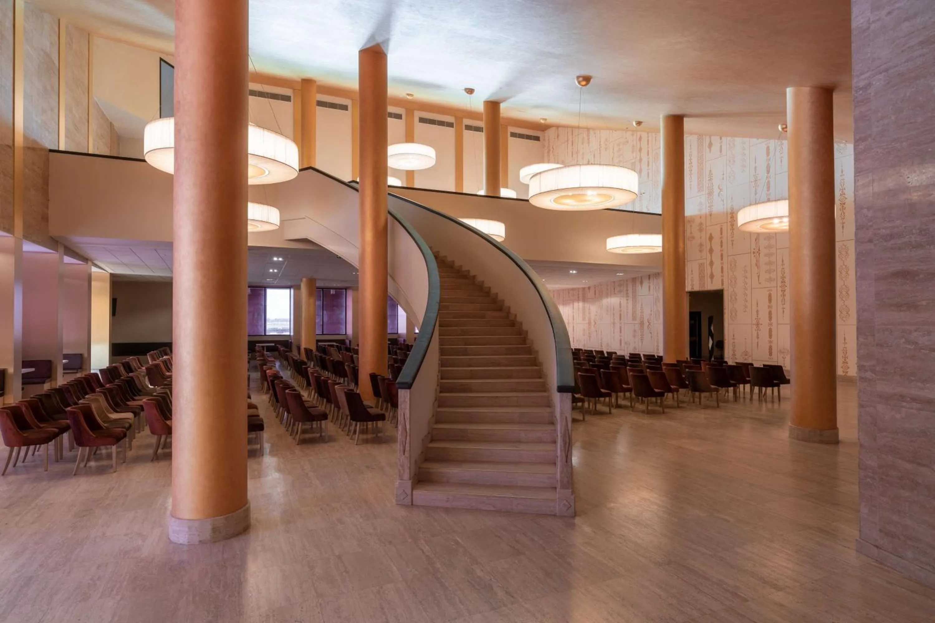 Lounge or bar in Radisson Blu Hotel N'Djamena