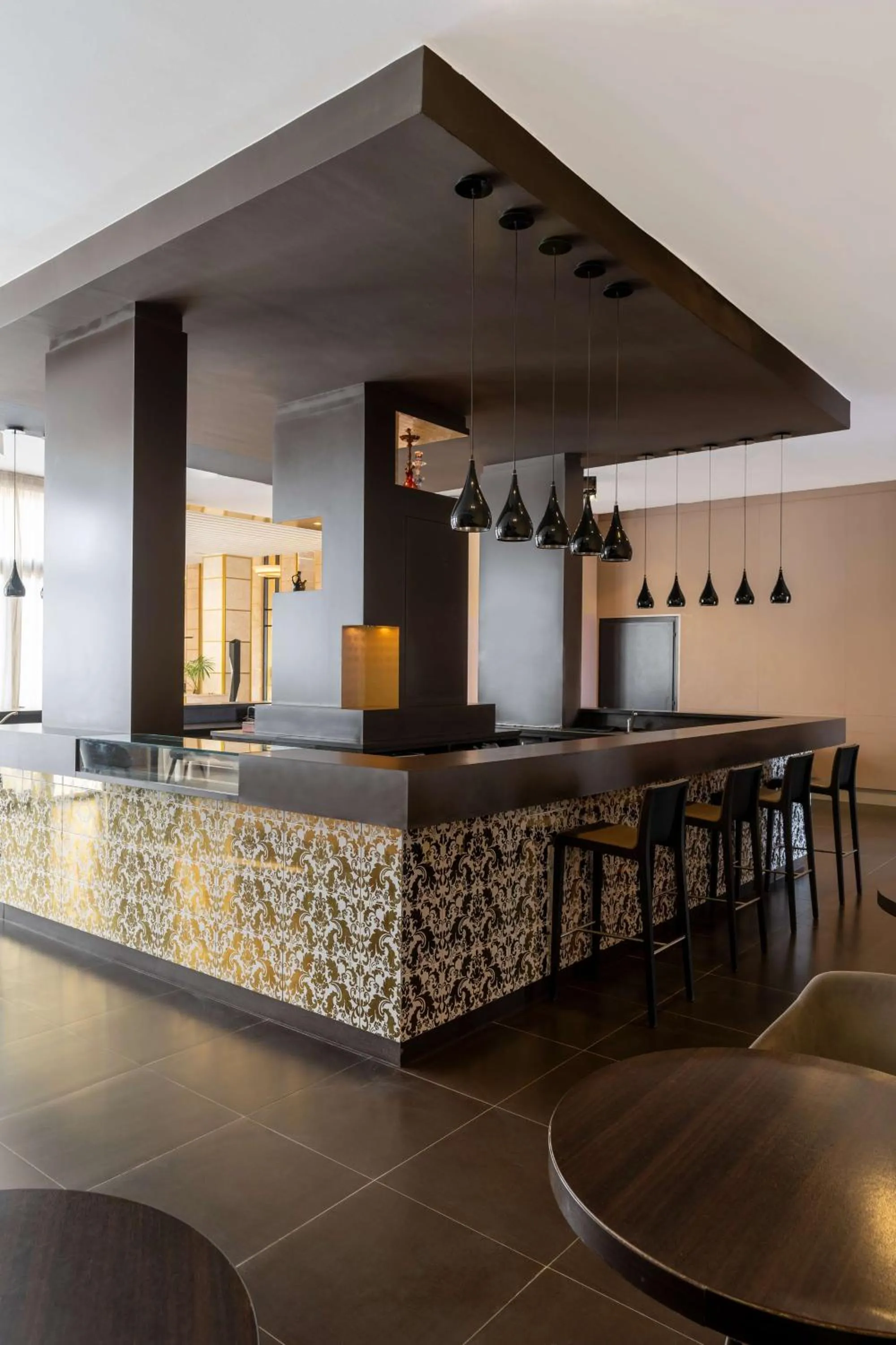 Lounge or bar in Radisson Blu Hotel N'Djamena