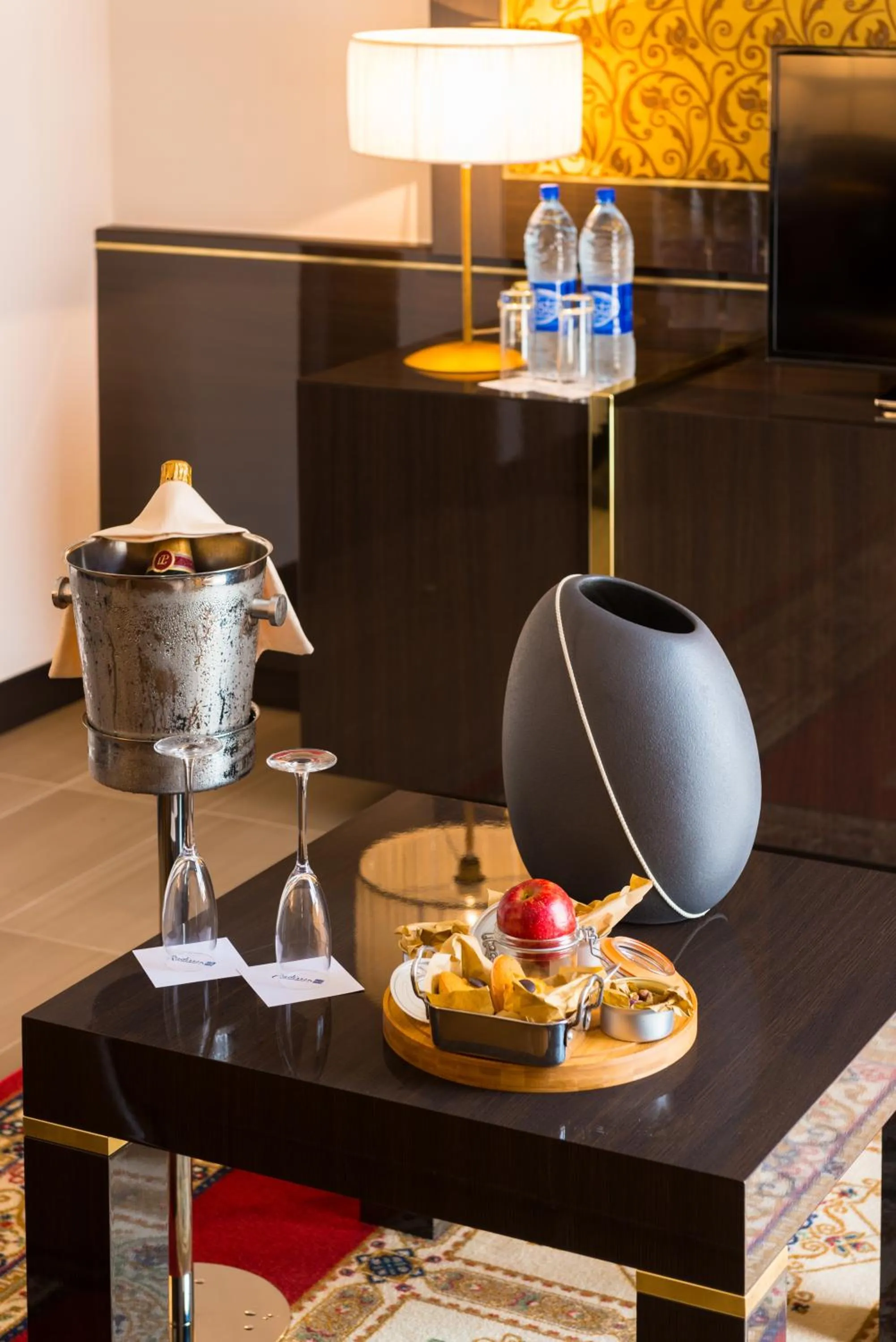 Living room in Radisson Blu Hotel N'Djamena