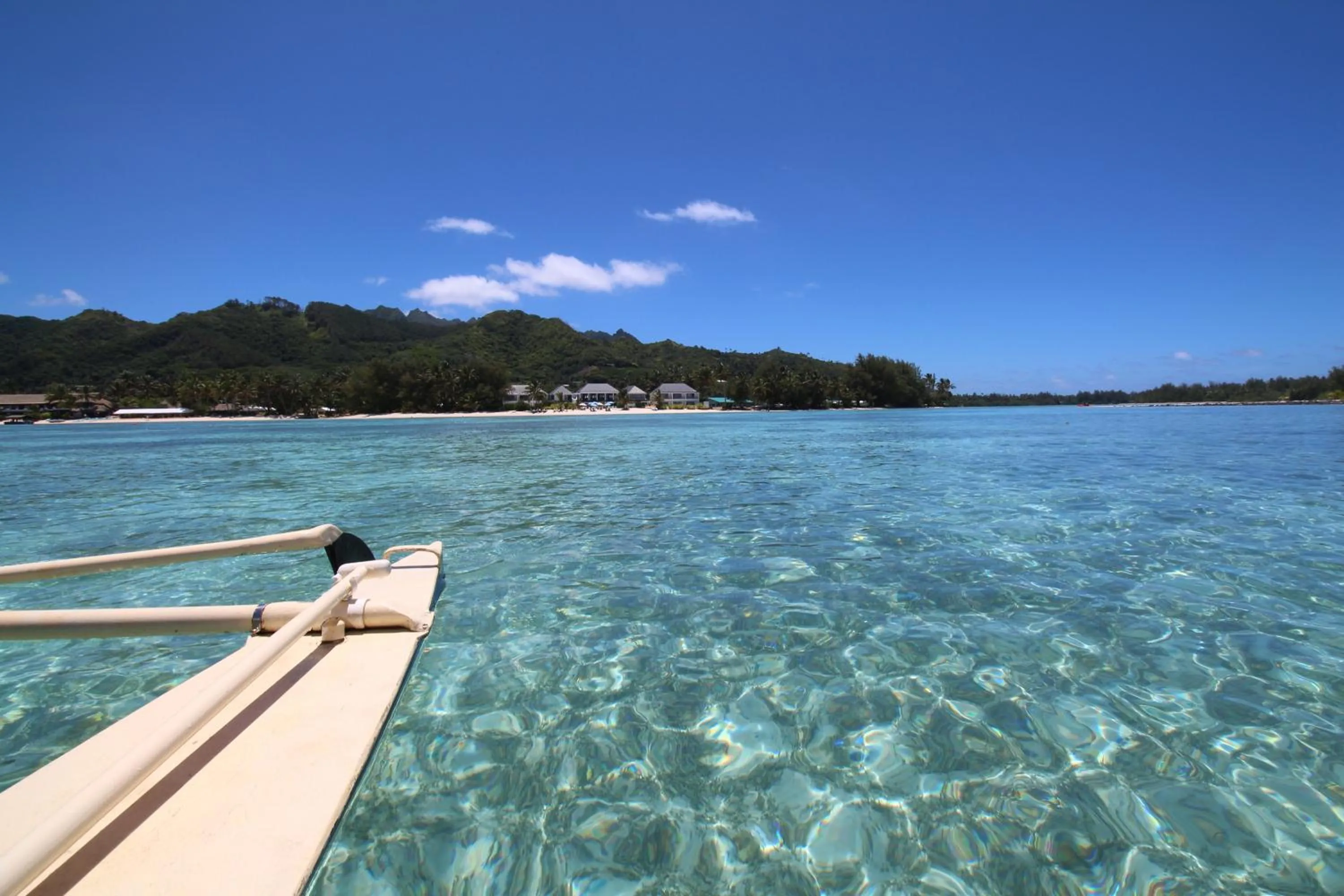 Day in Muri Beach Club Hotel