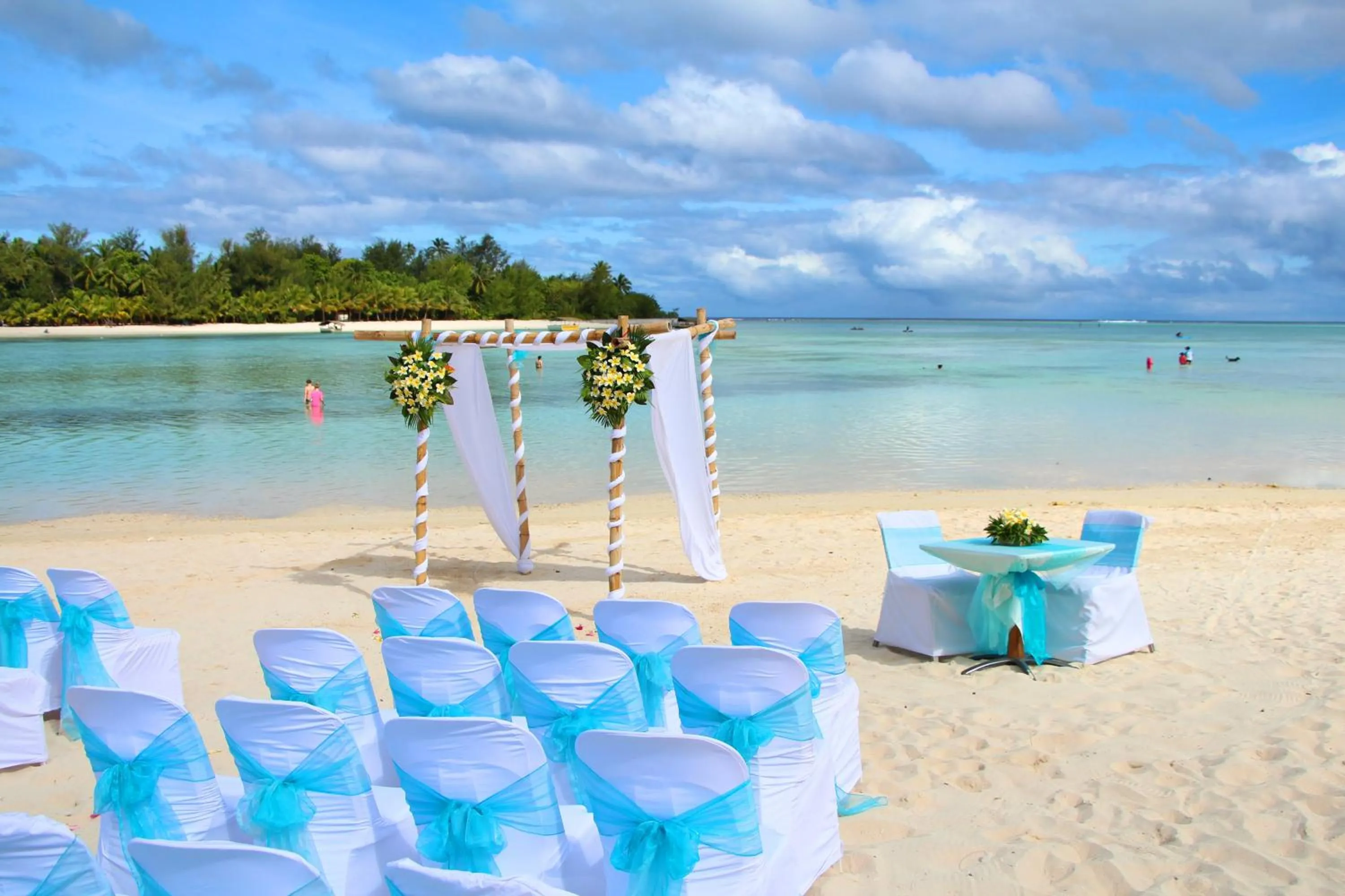 Banquet/Function facilities in Muri Beach Club Hotel