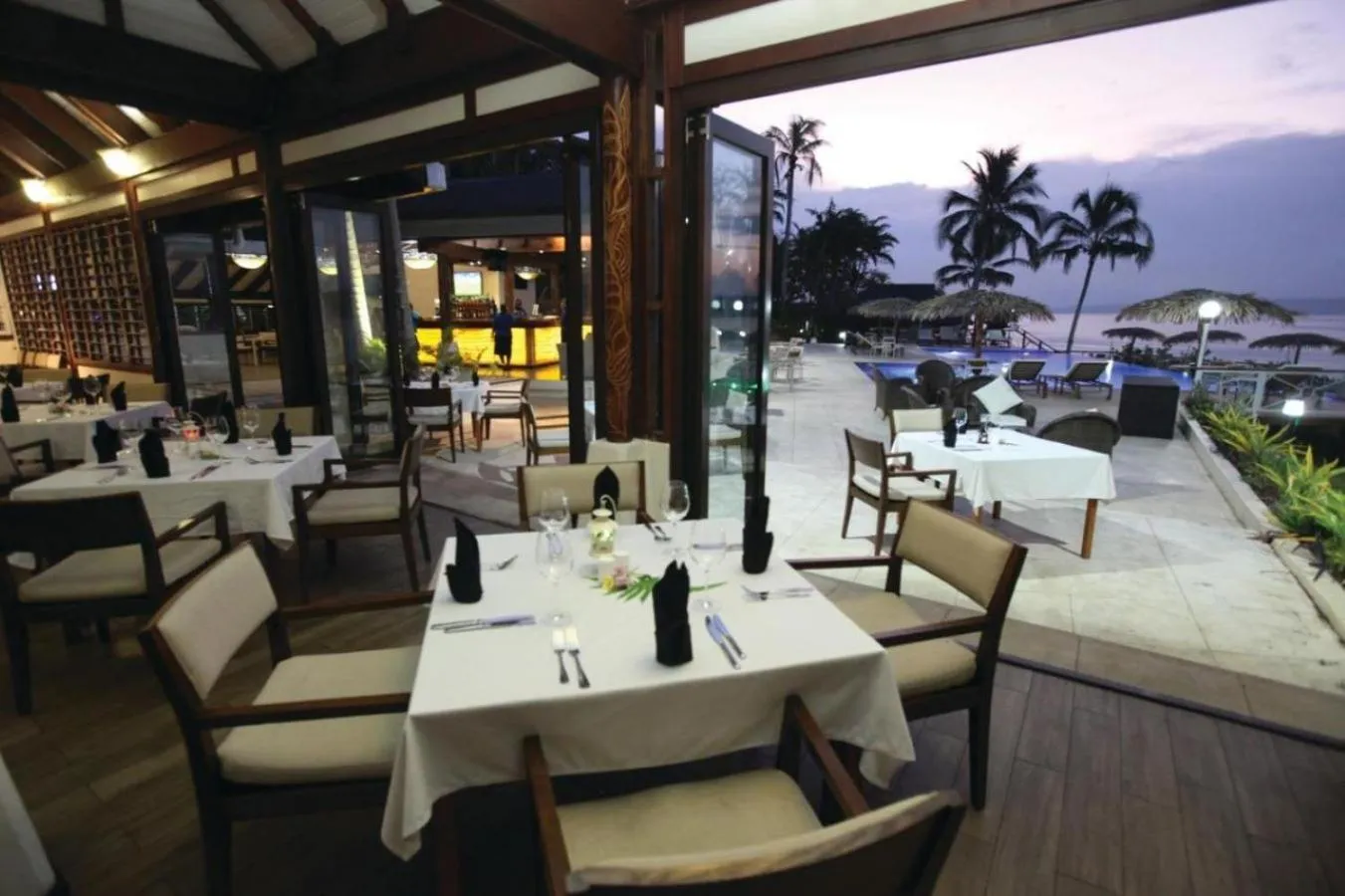 Restaurant/places to eat in Iririki Island Resort & Spa