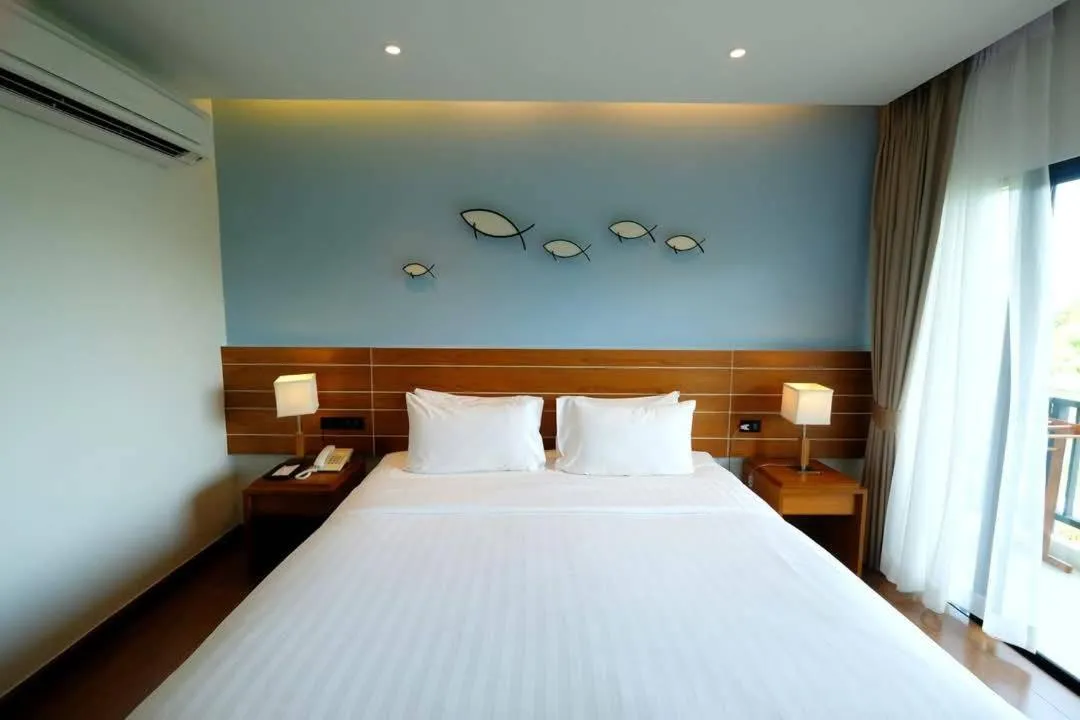Bed in Fisherman's Resort Haad Chao Samran