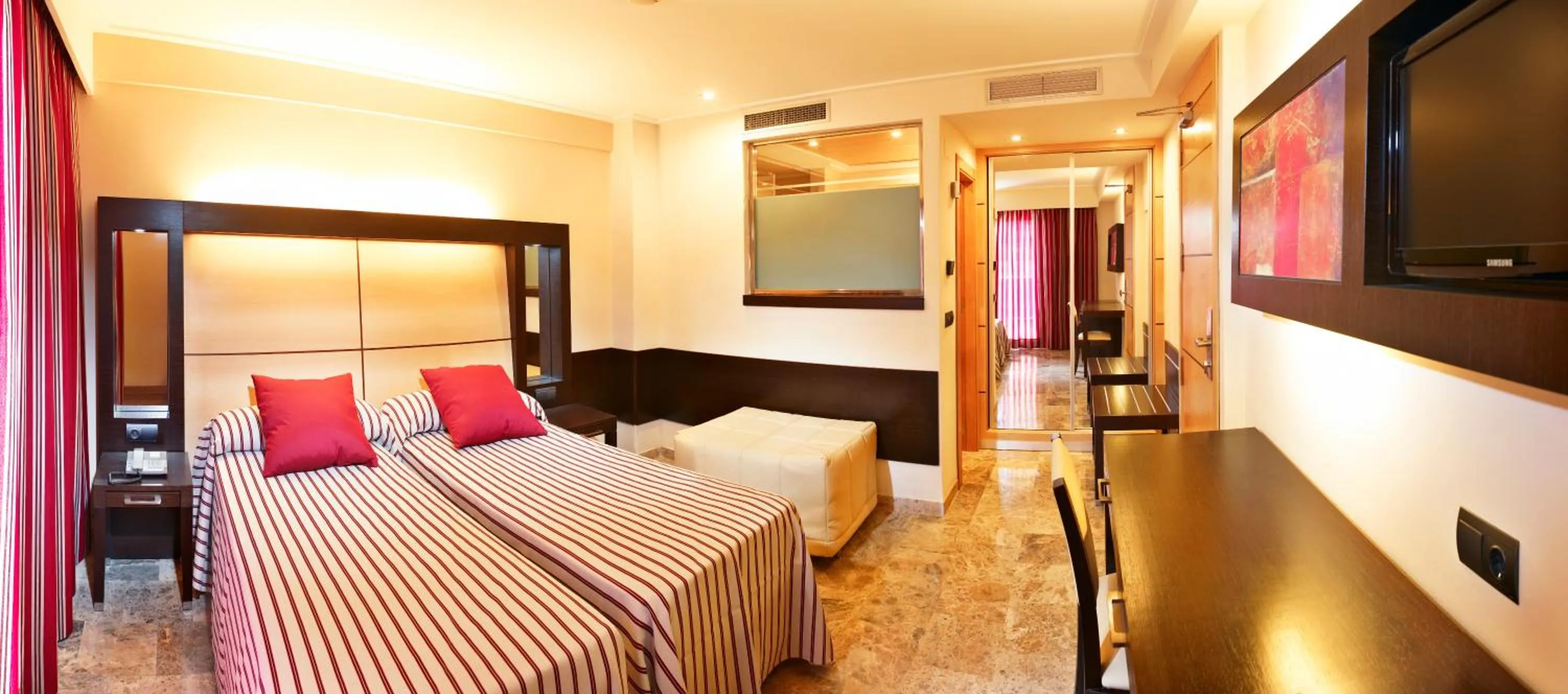 Photo of the whole room, Bed in MLL Mediterranean Bay - Adults Only